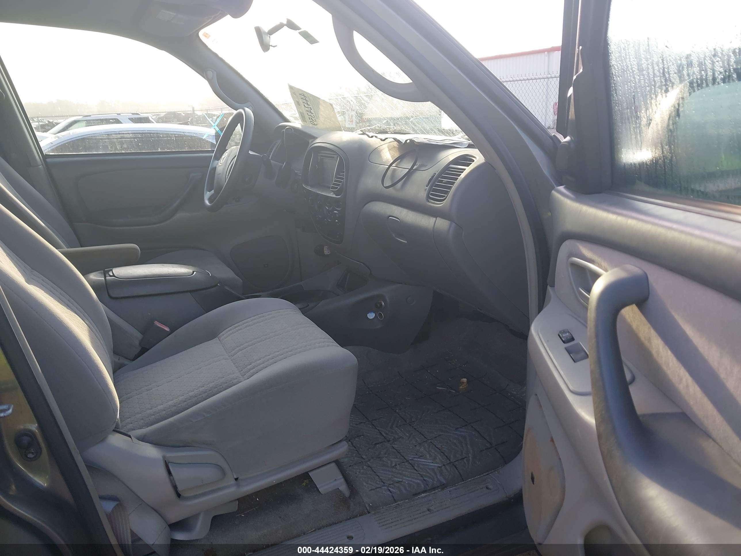TOYOTA TUNDRA image 5