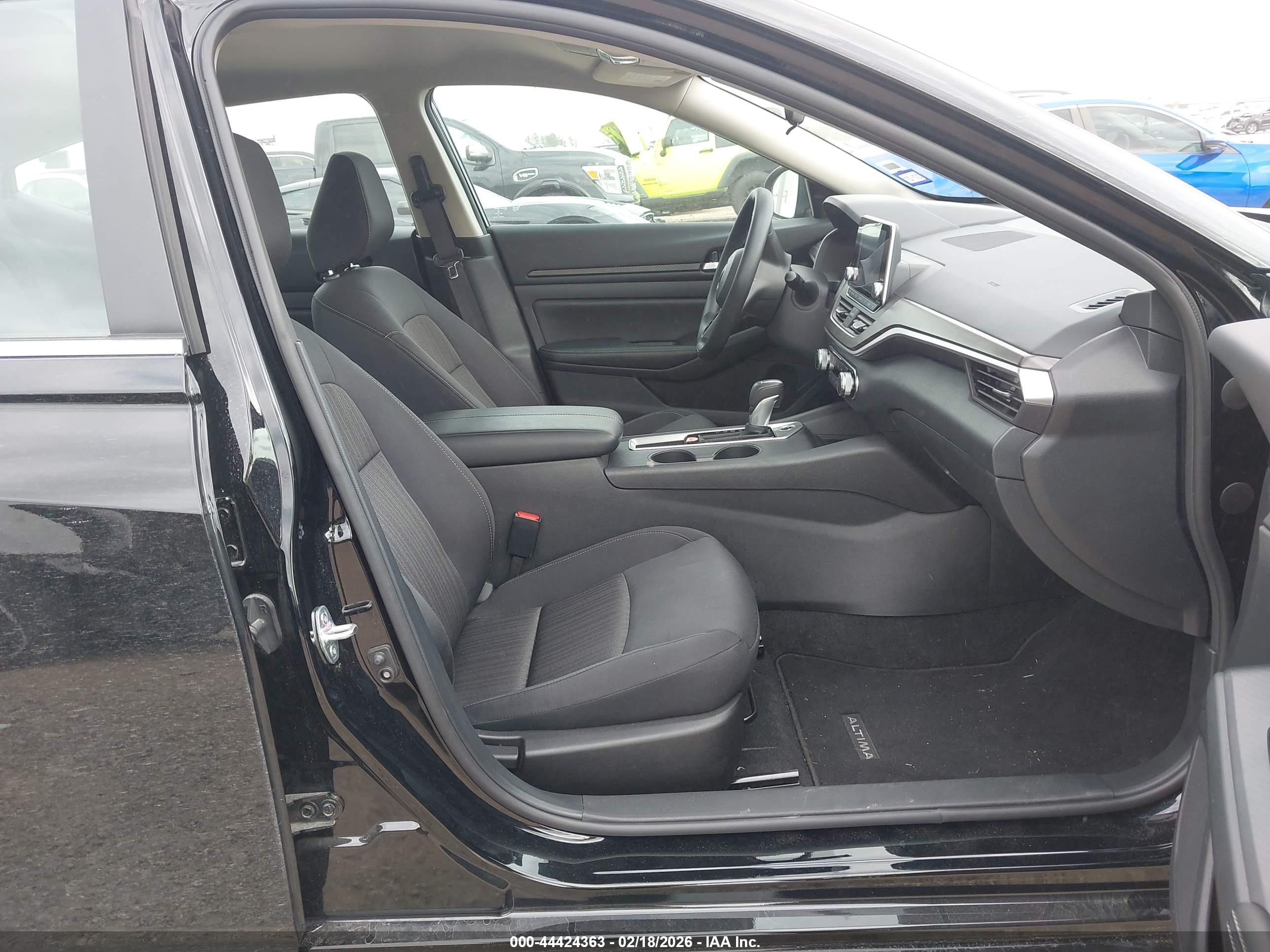 NISSAN ALTIMA image 5