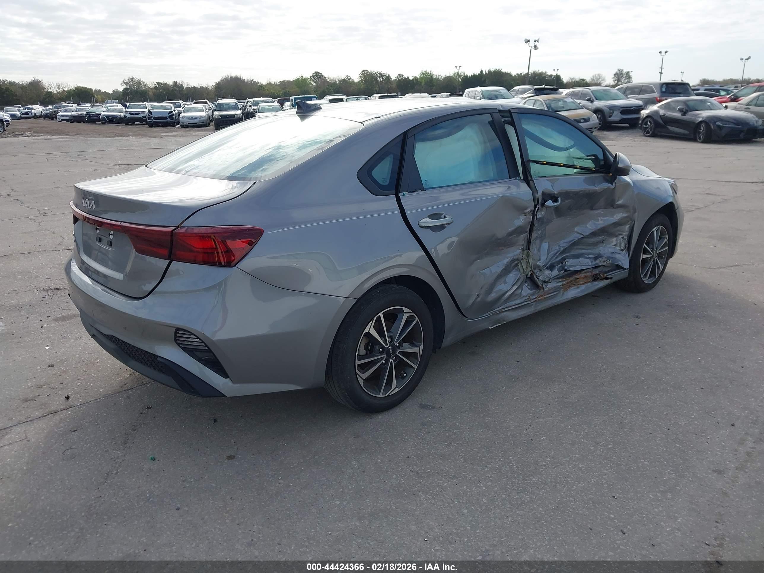 KIA FORTE image 4