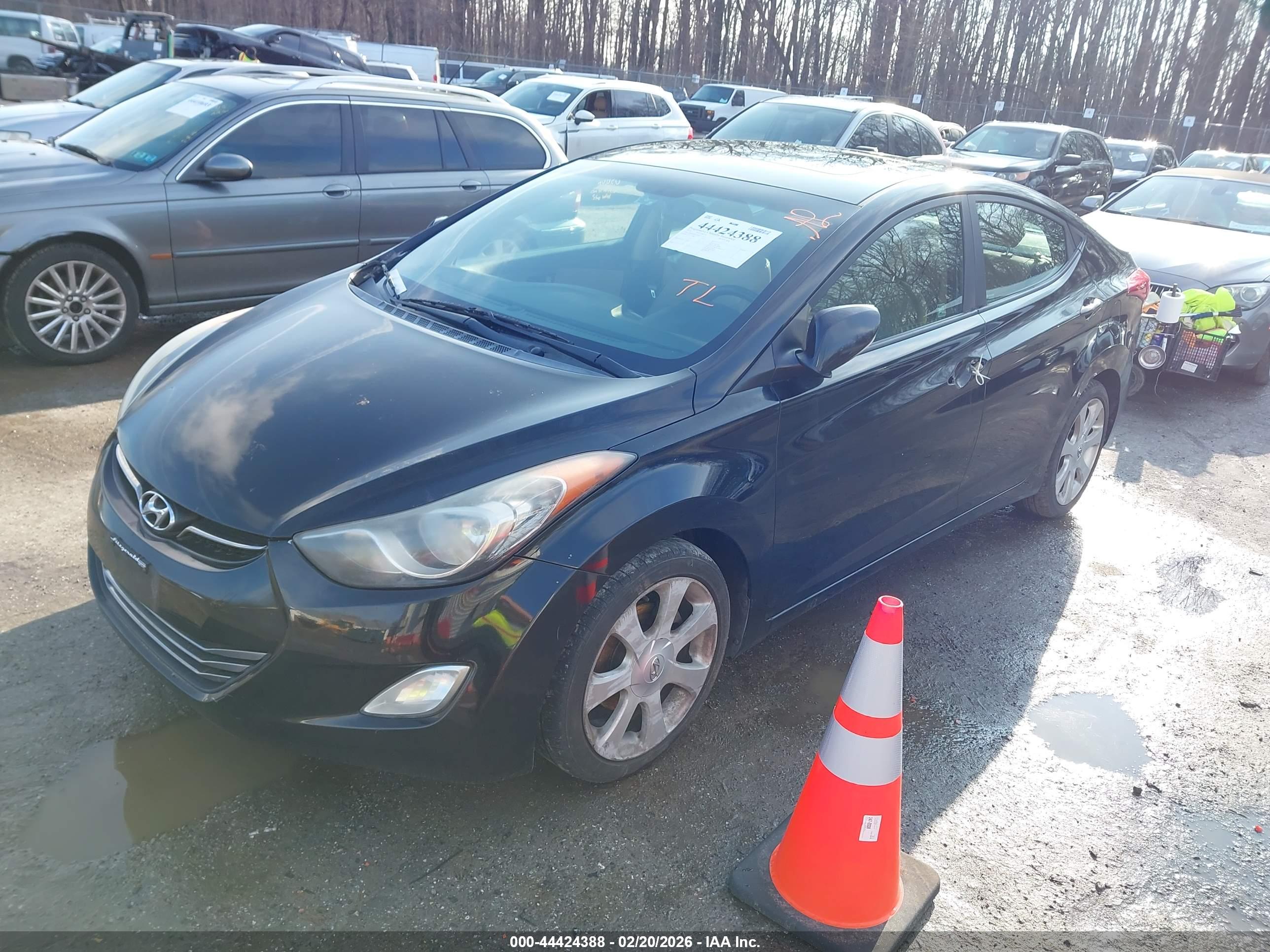 HYUNDAI ELANTRA image 2