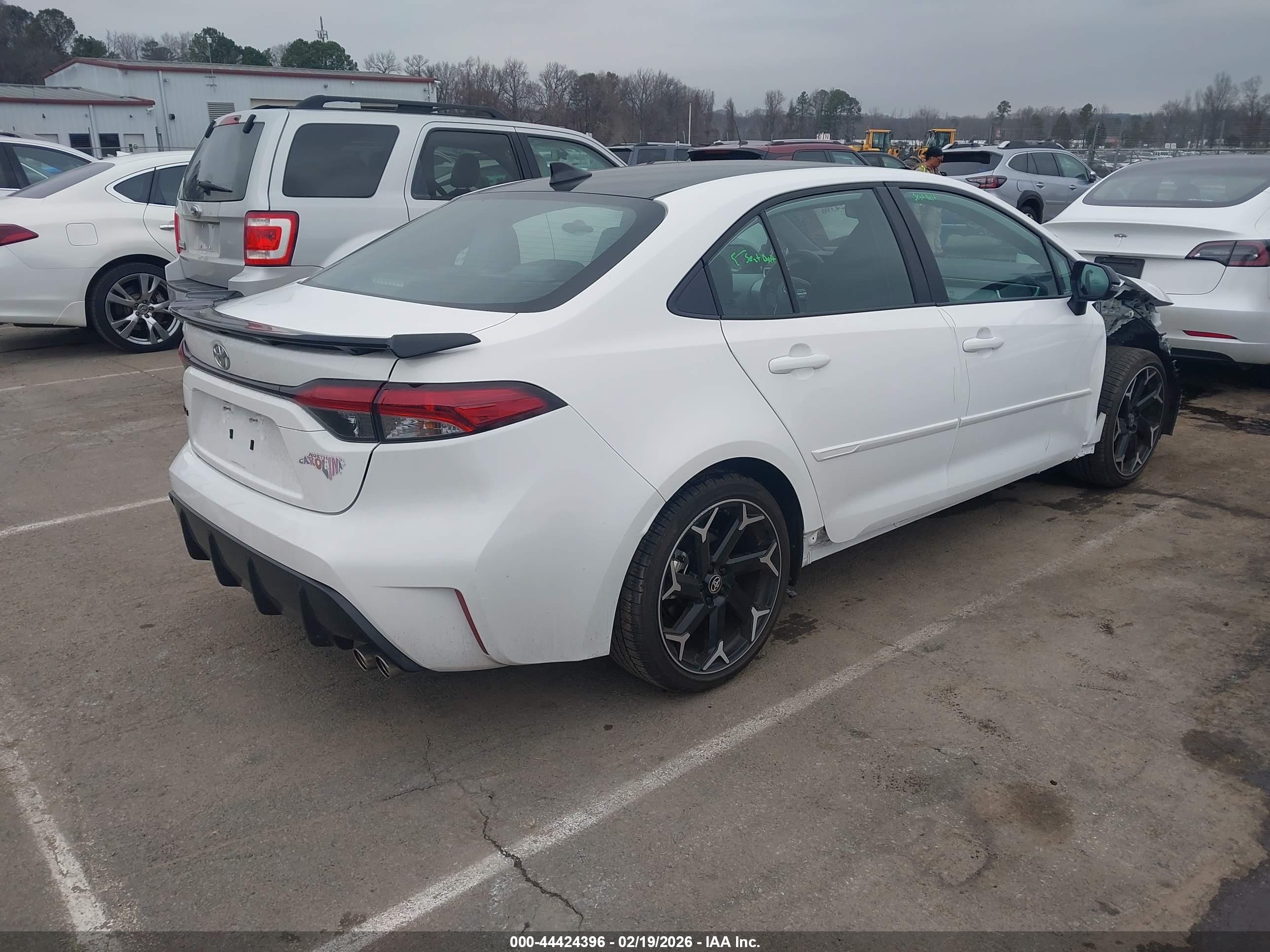 TOYOTA COROLLA image 4