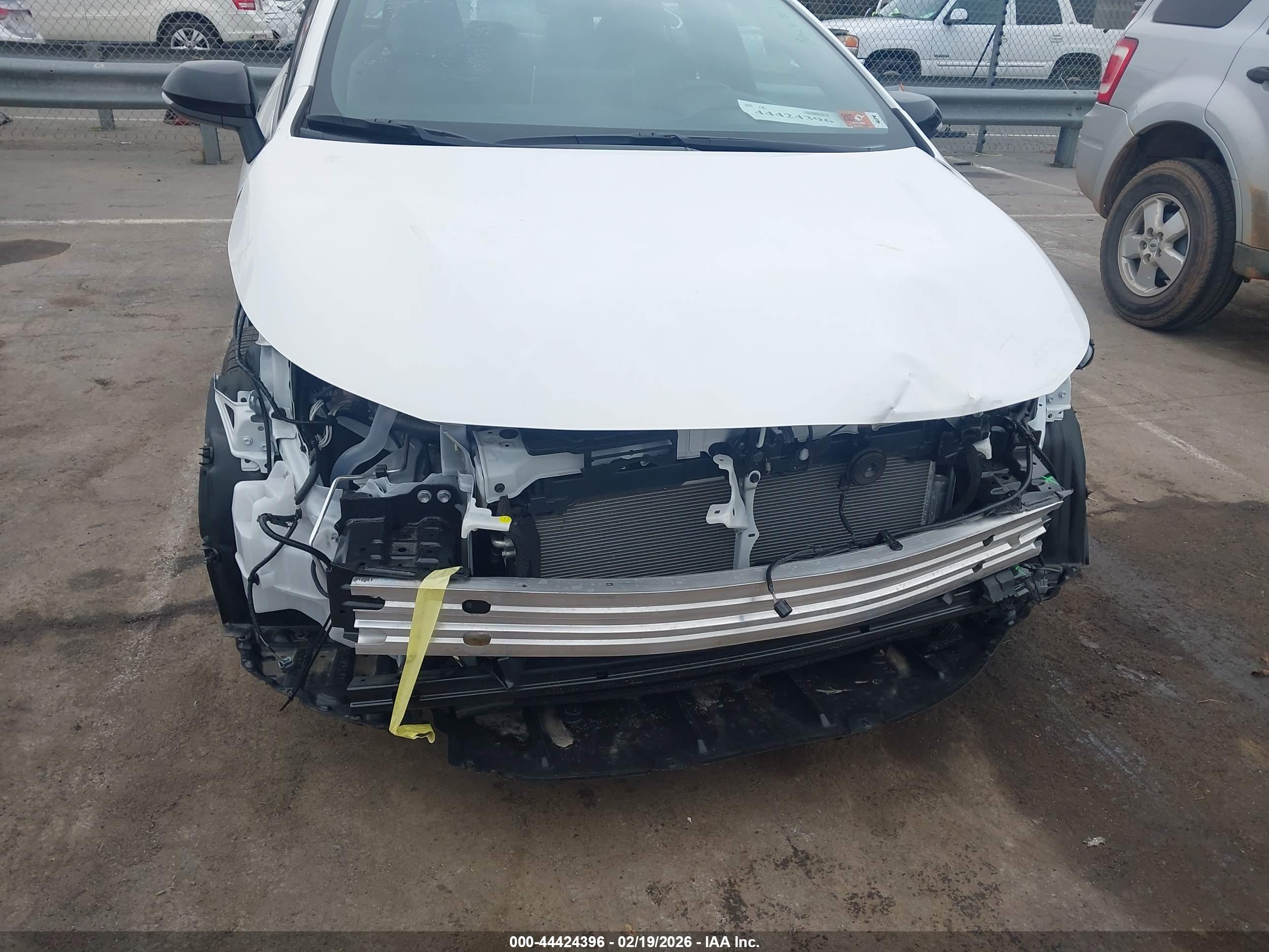 TOYOTA COROLLA image 6