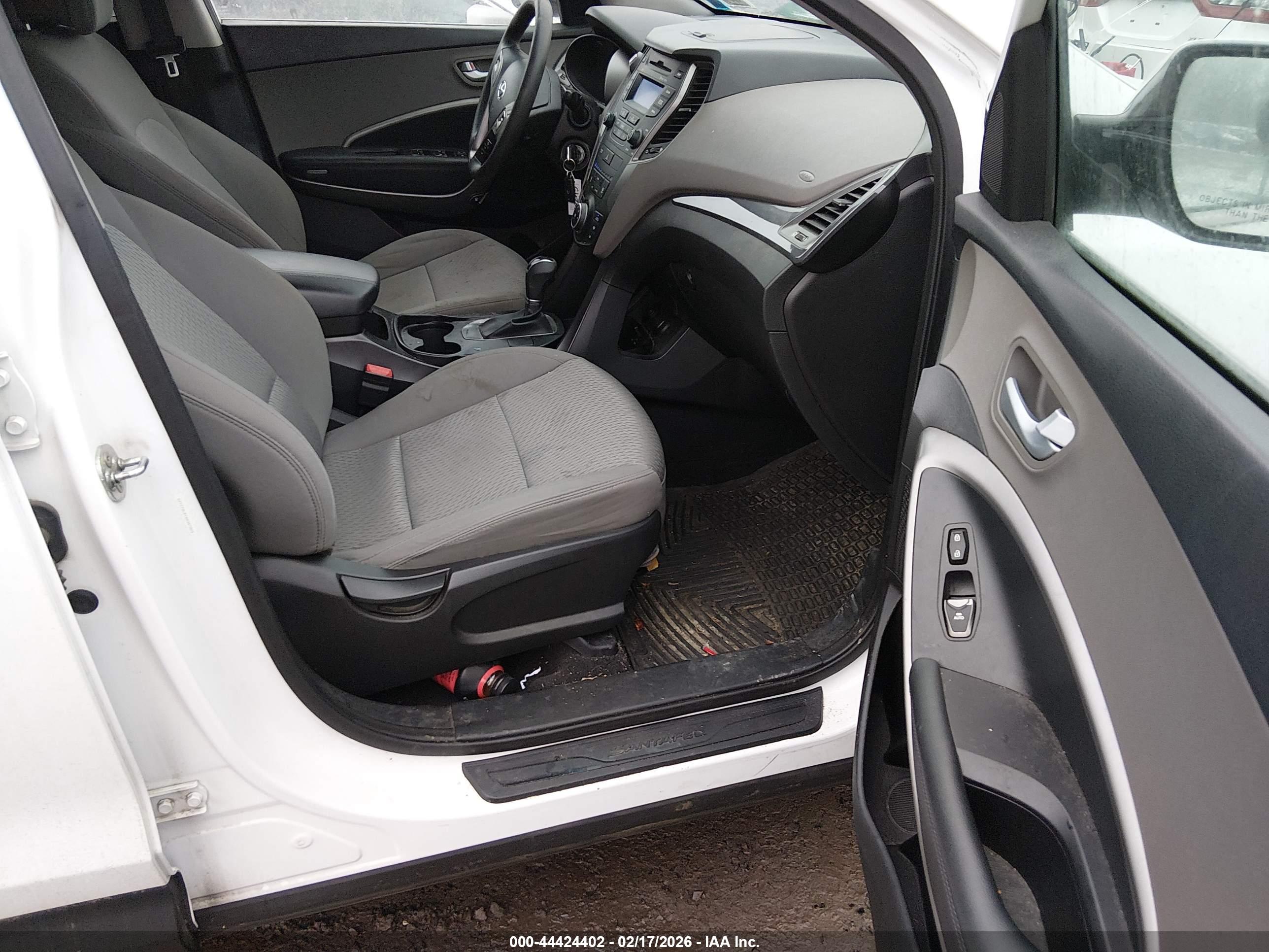 HYUNDAI SANTA image 5
