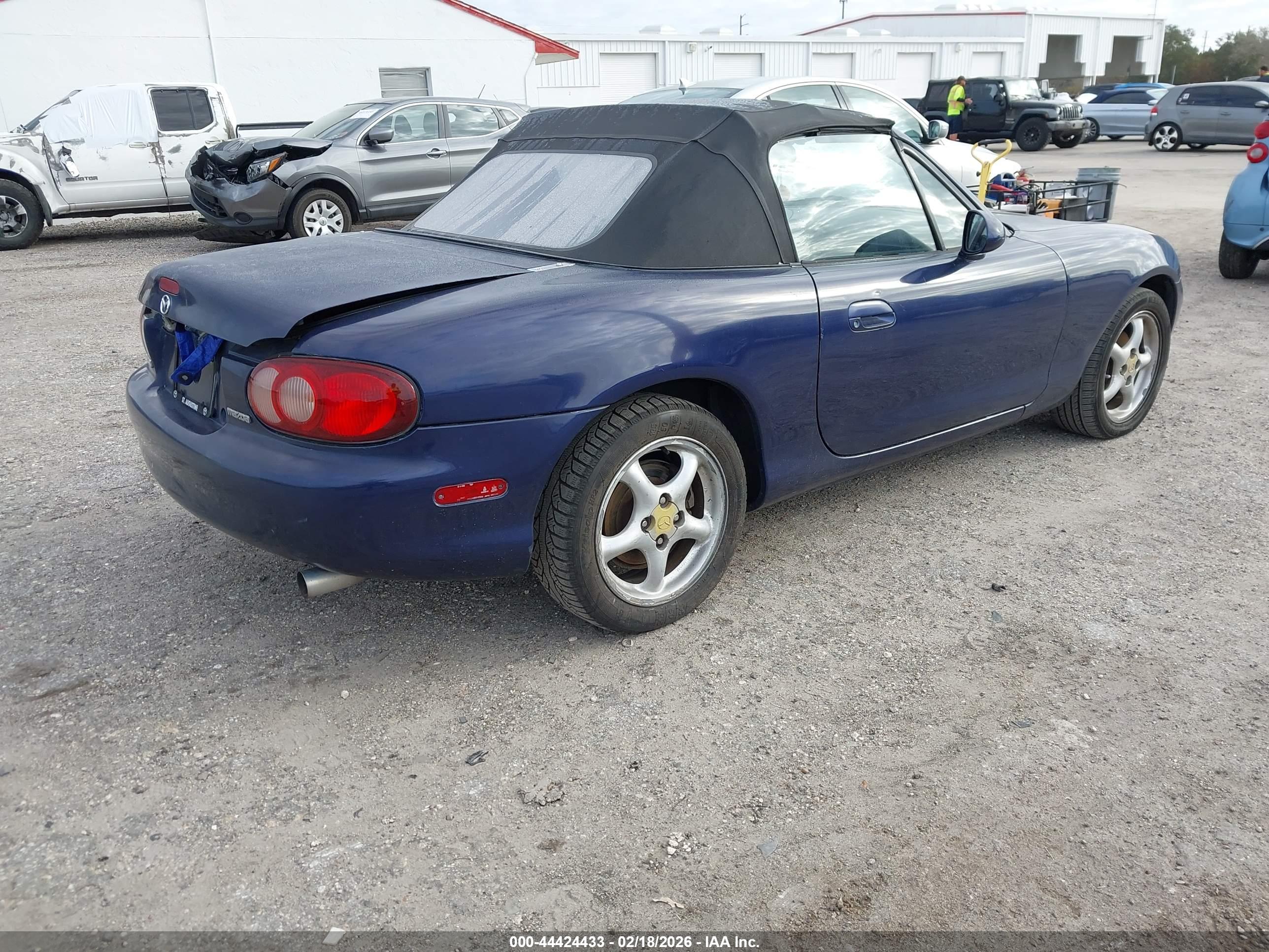 MAZDA MX-5 image 4