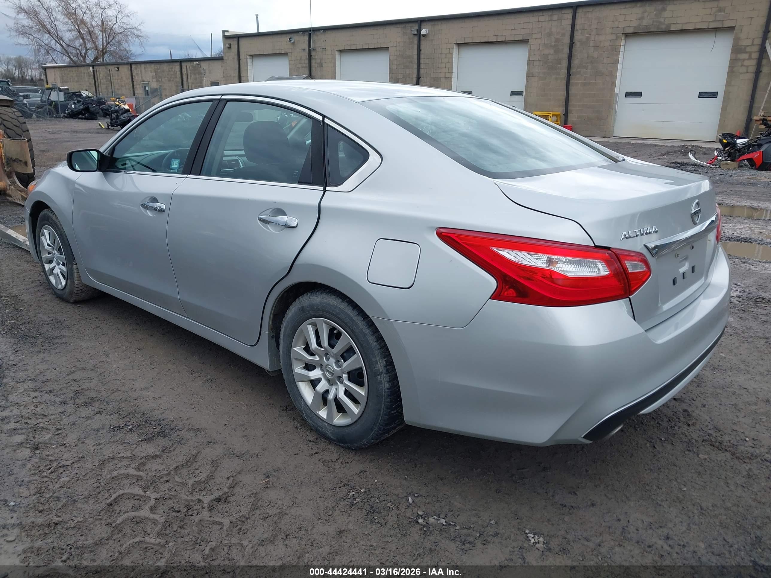 NISSAN ALTIMA image 3