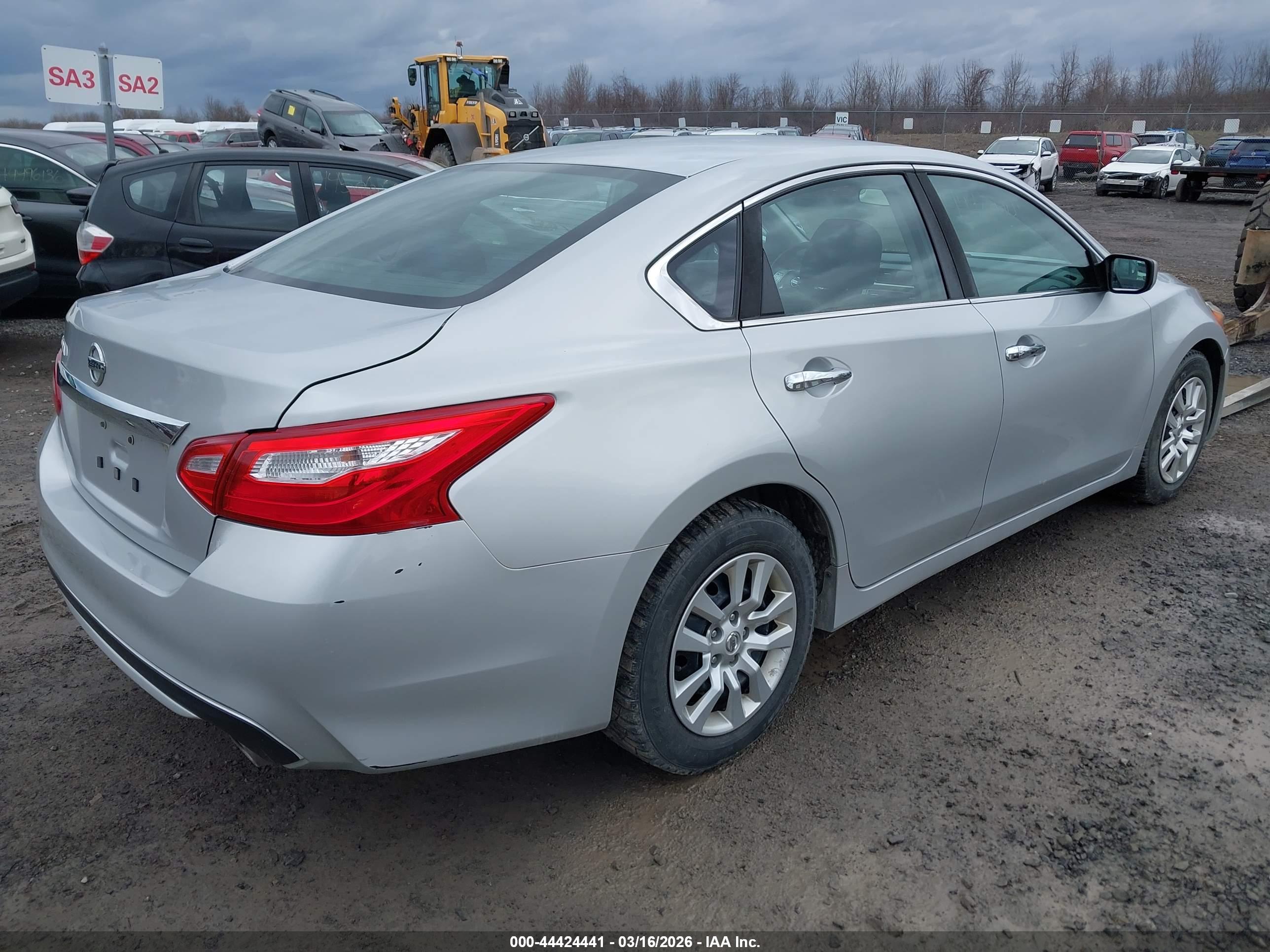 NISSAN ALTIMA image 4