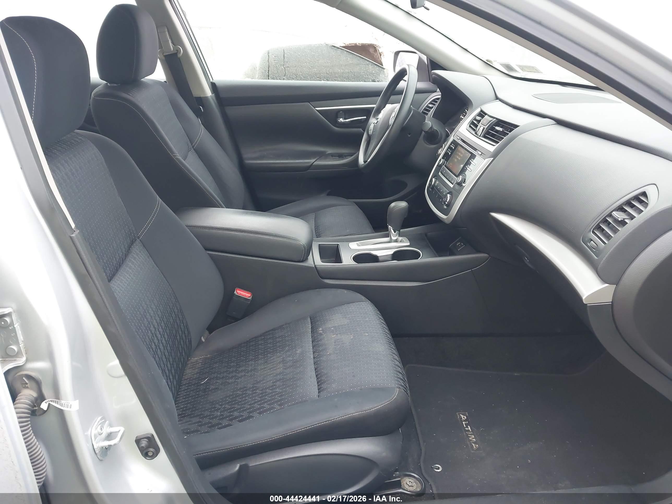 NISSAN ALTIMA image 5