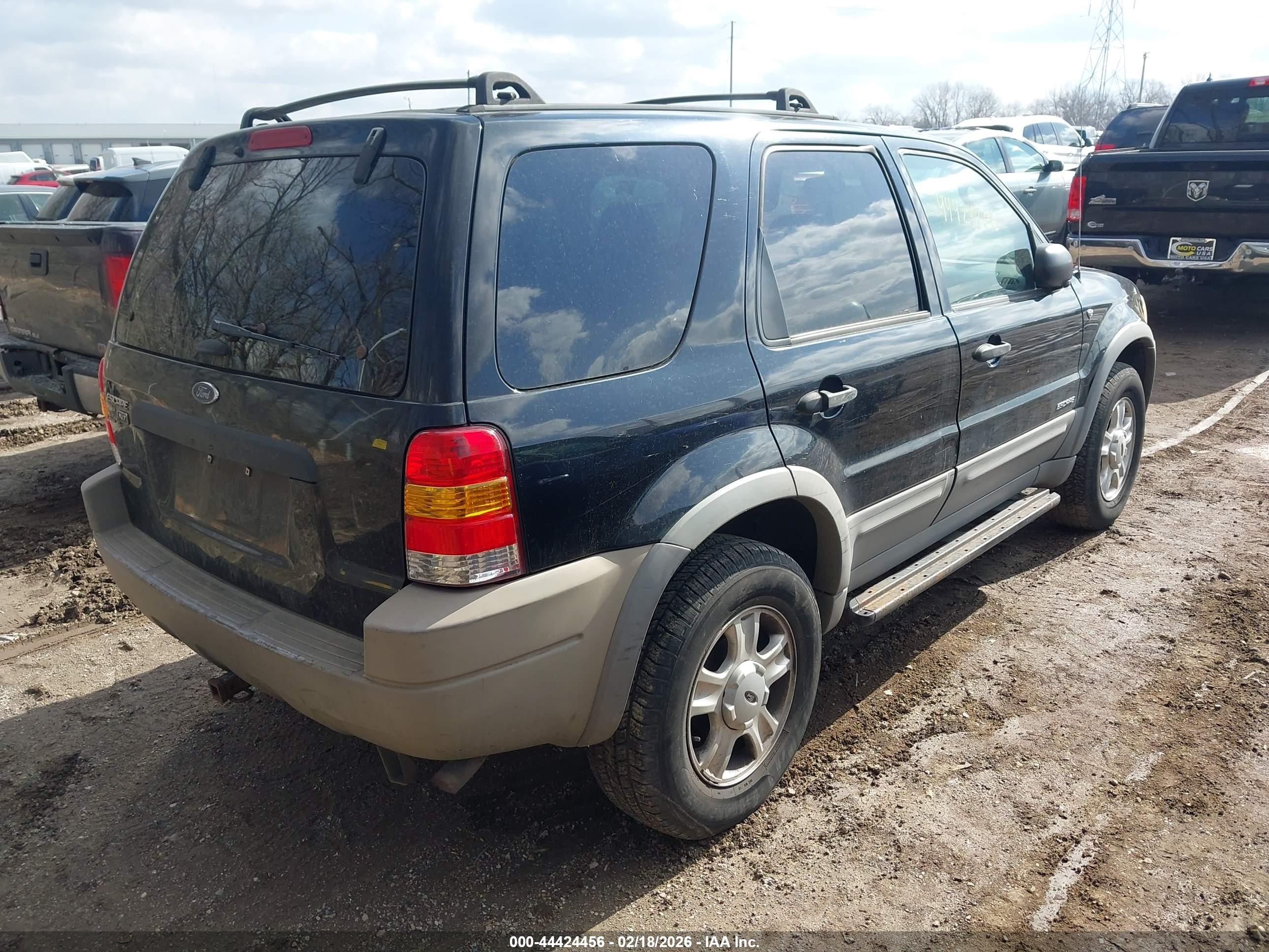 FORD ESCAPE image 4