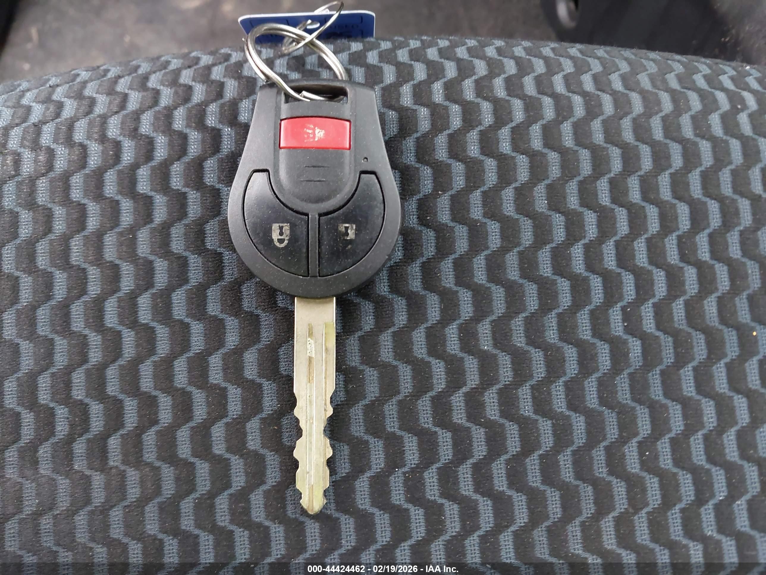 NISSAN VERSA image 11