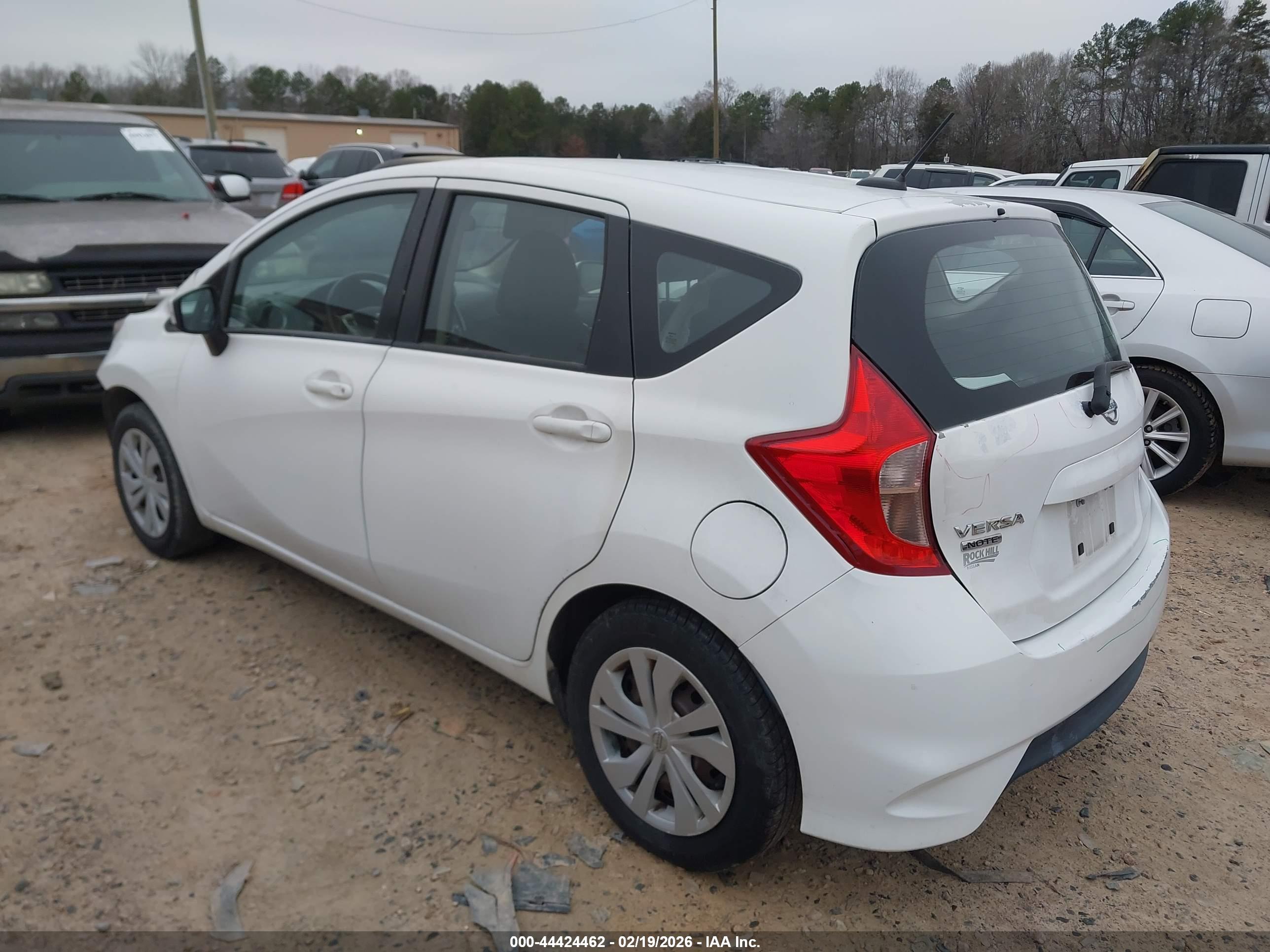 NISSAN VERSA image 3
