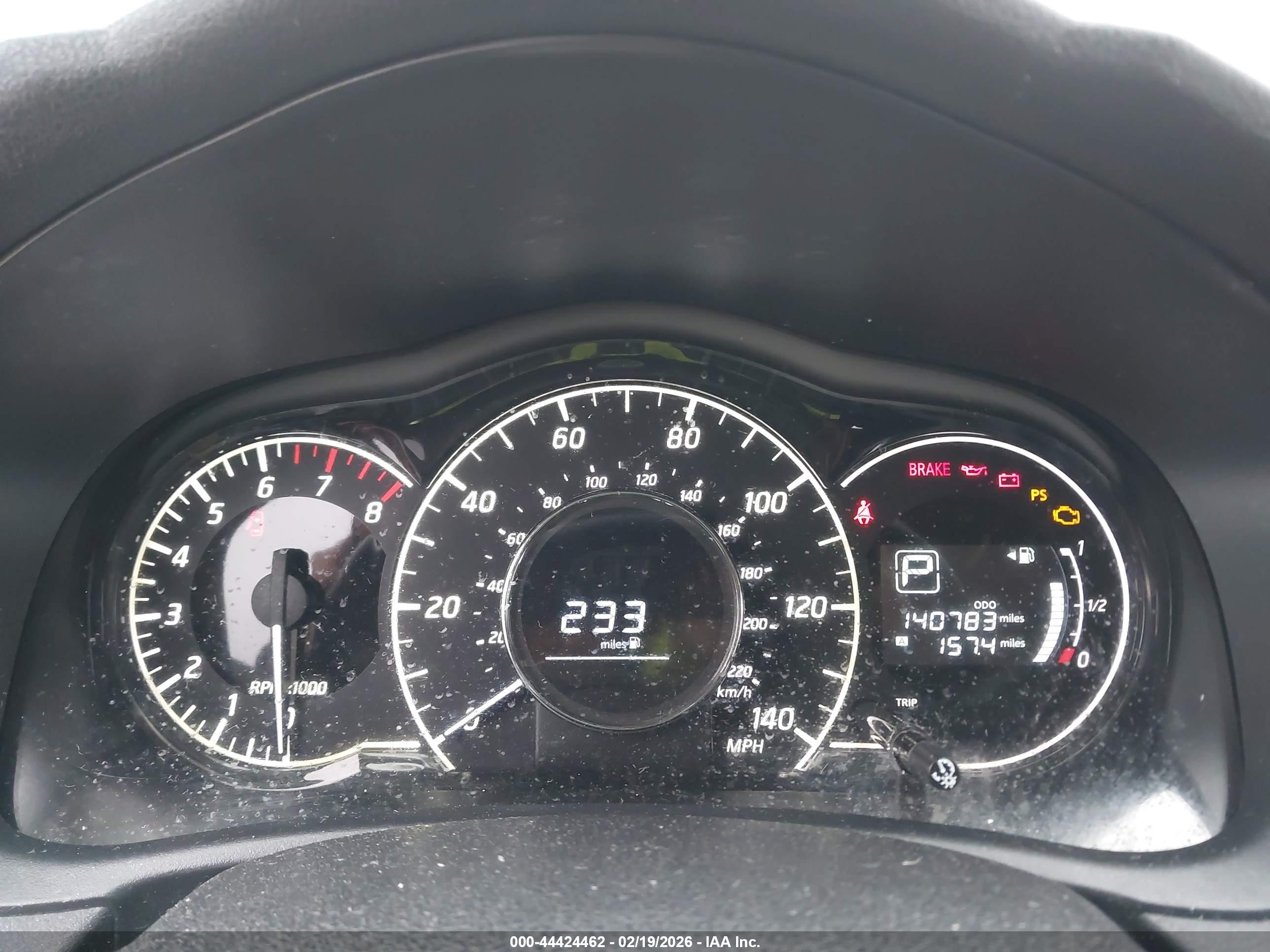 NISSAN VERSA image 7