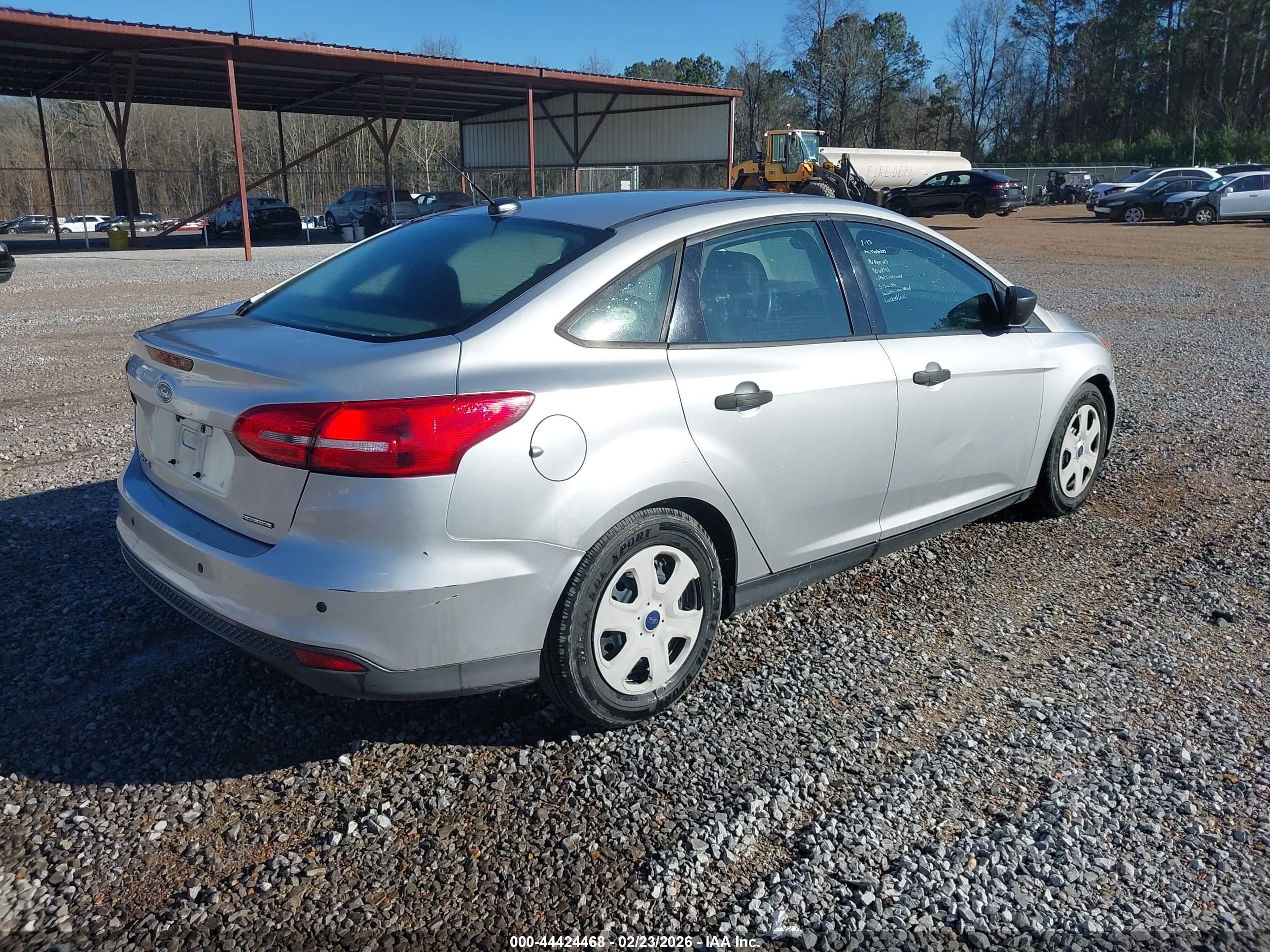 FORD FOCUS image 4
