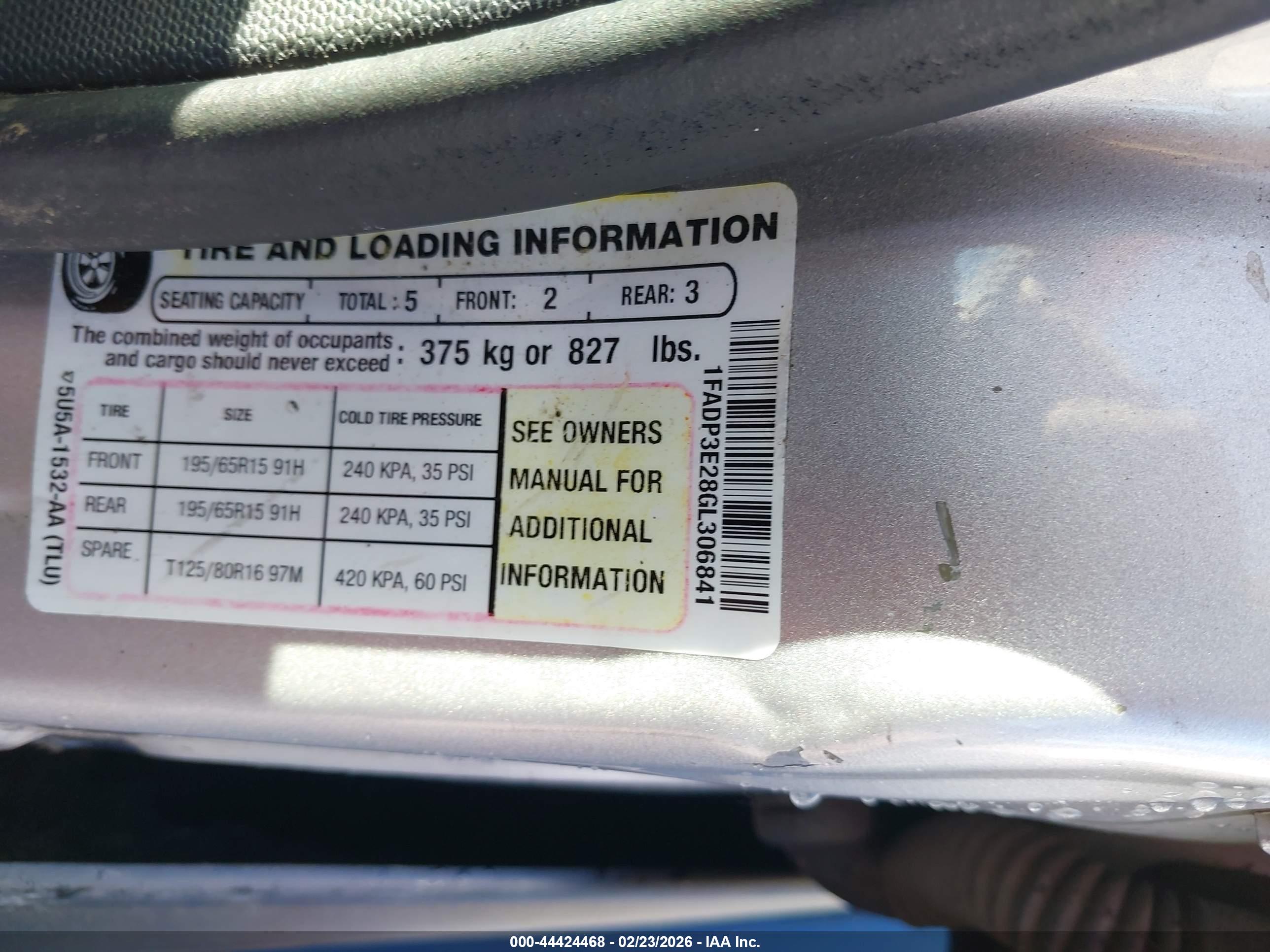 FORD FOCUS image 9