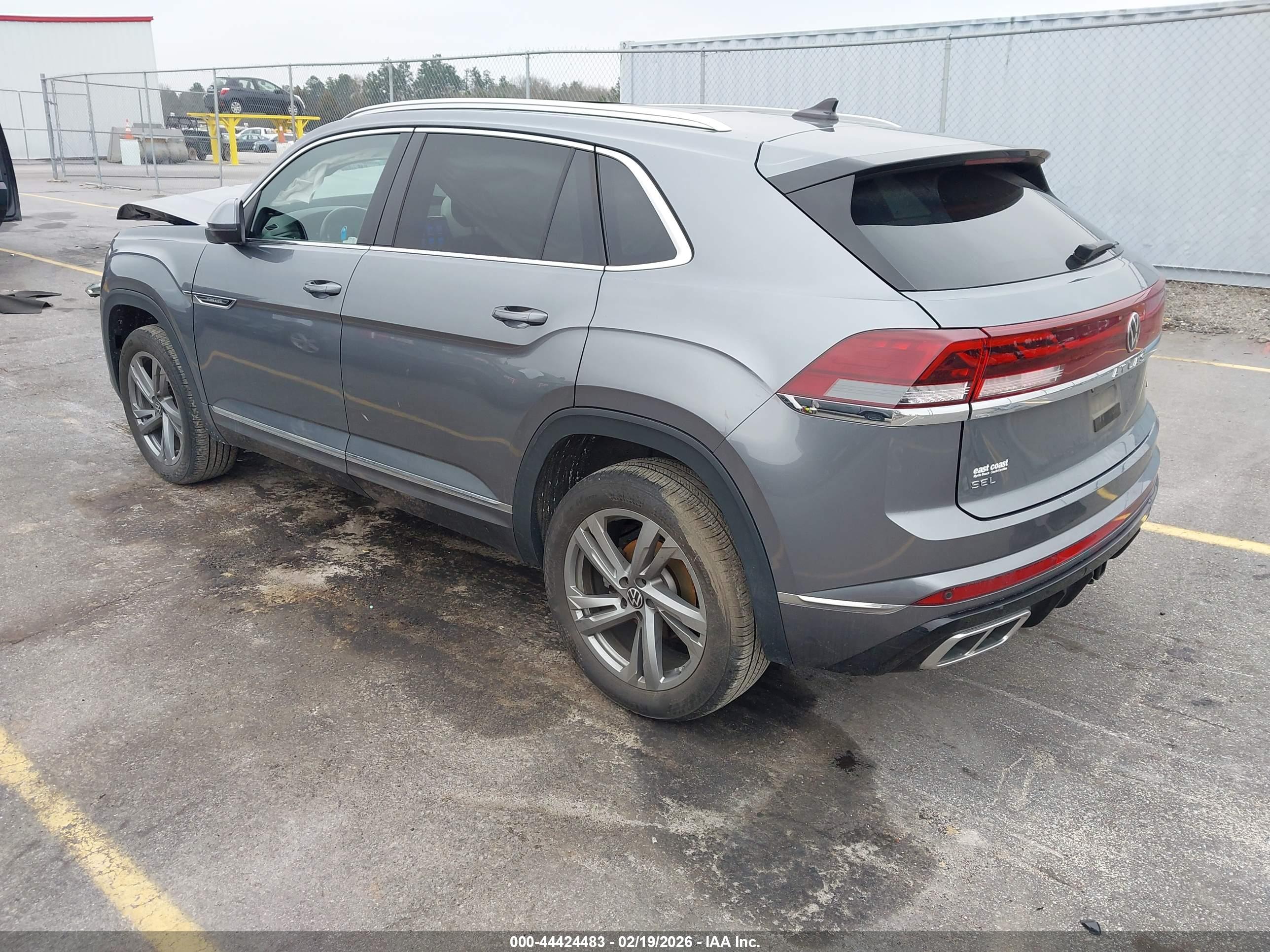 VOLKSWAGEN ATLAS image 3