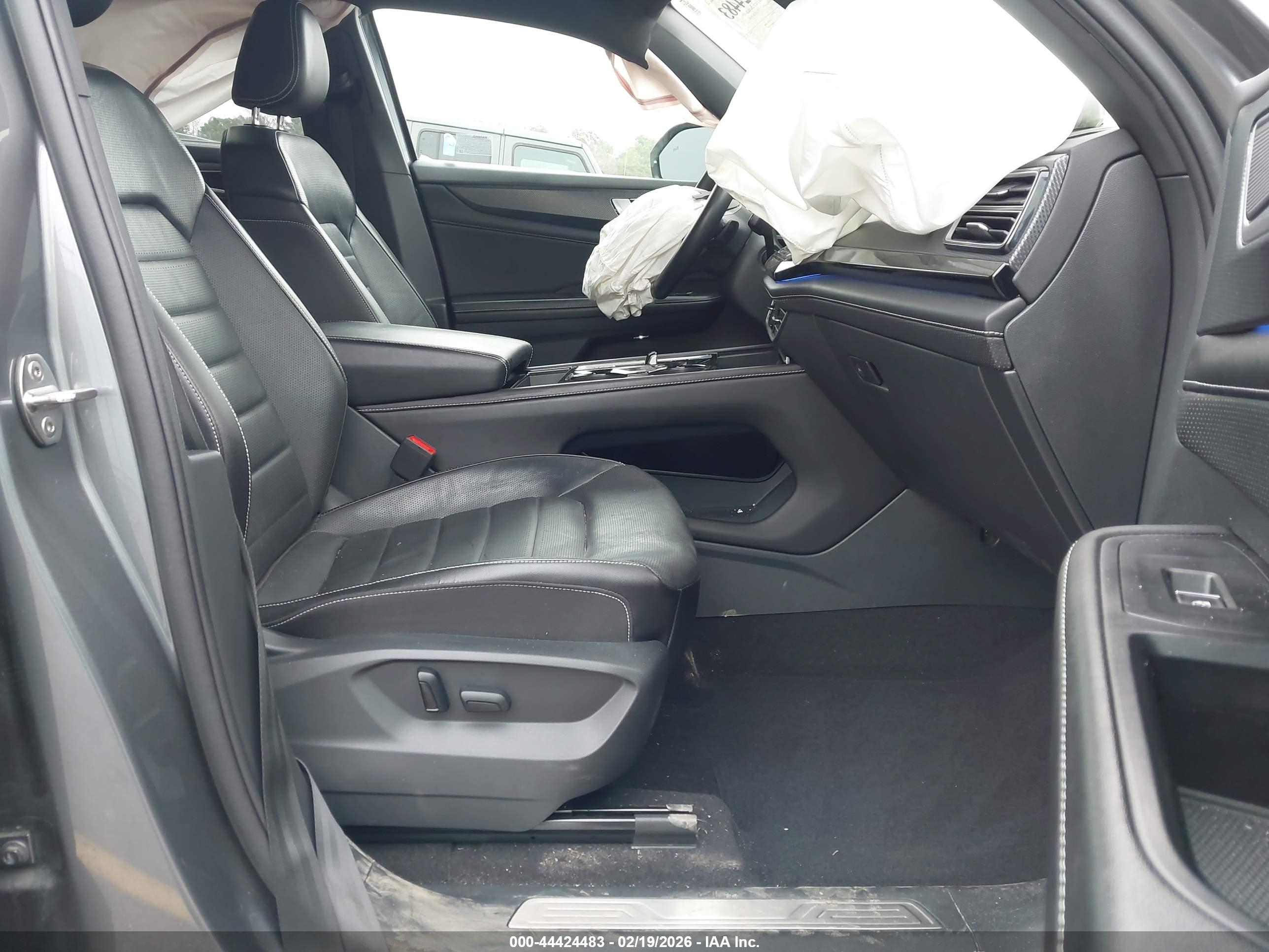 VOLKSWAGEN ATLAS image 5
