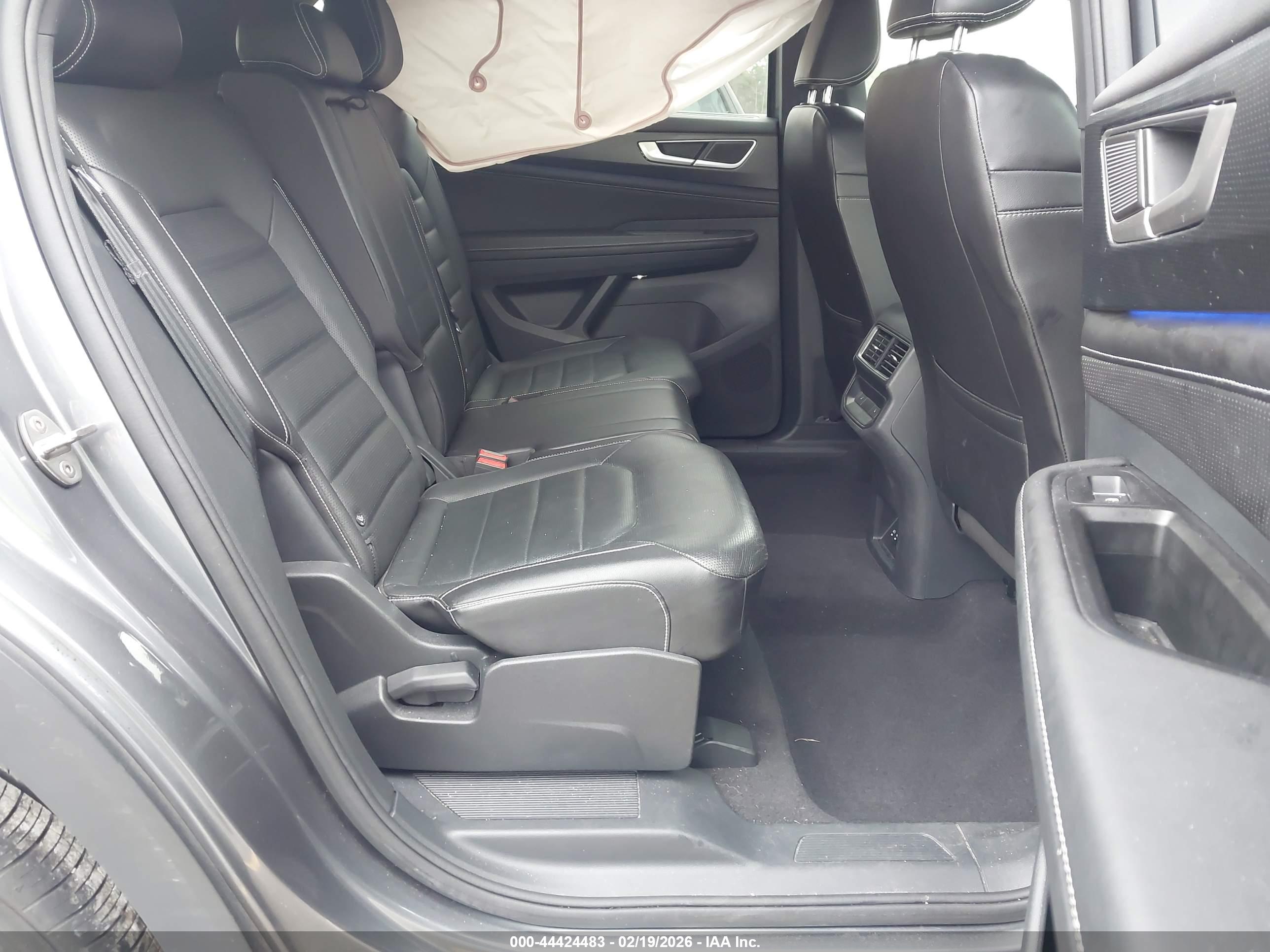 VOLKSWAGEN ATLAS image 8