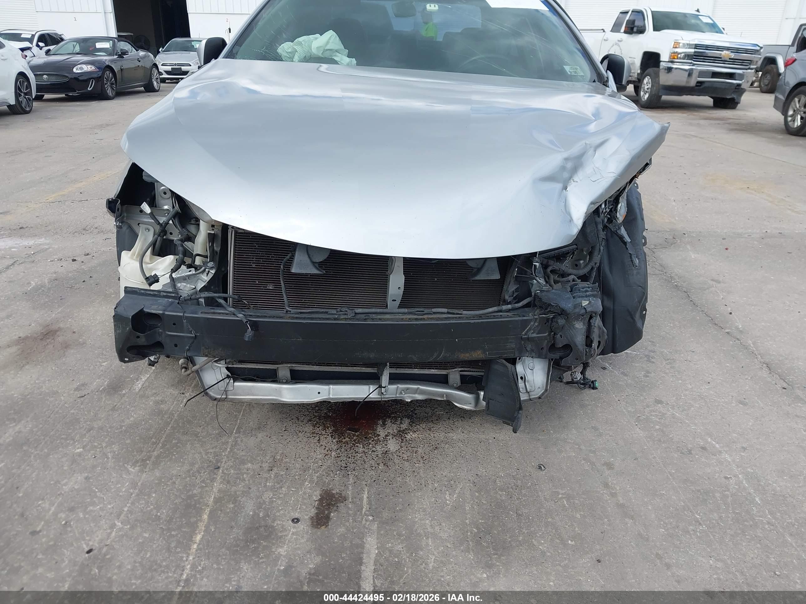 TOYOTA CAMRY image 6
