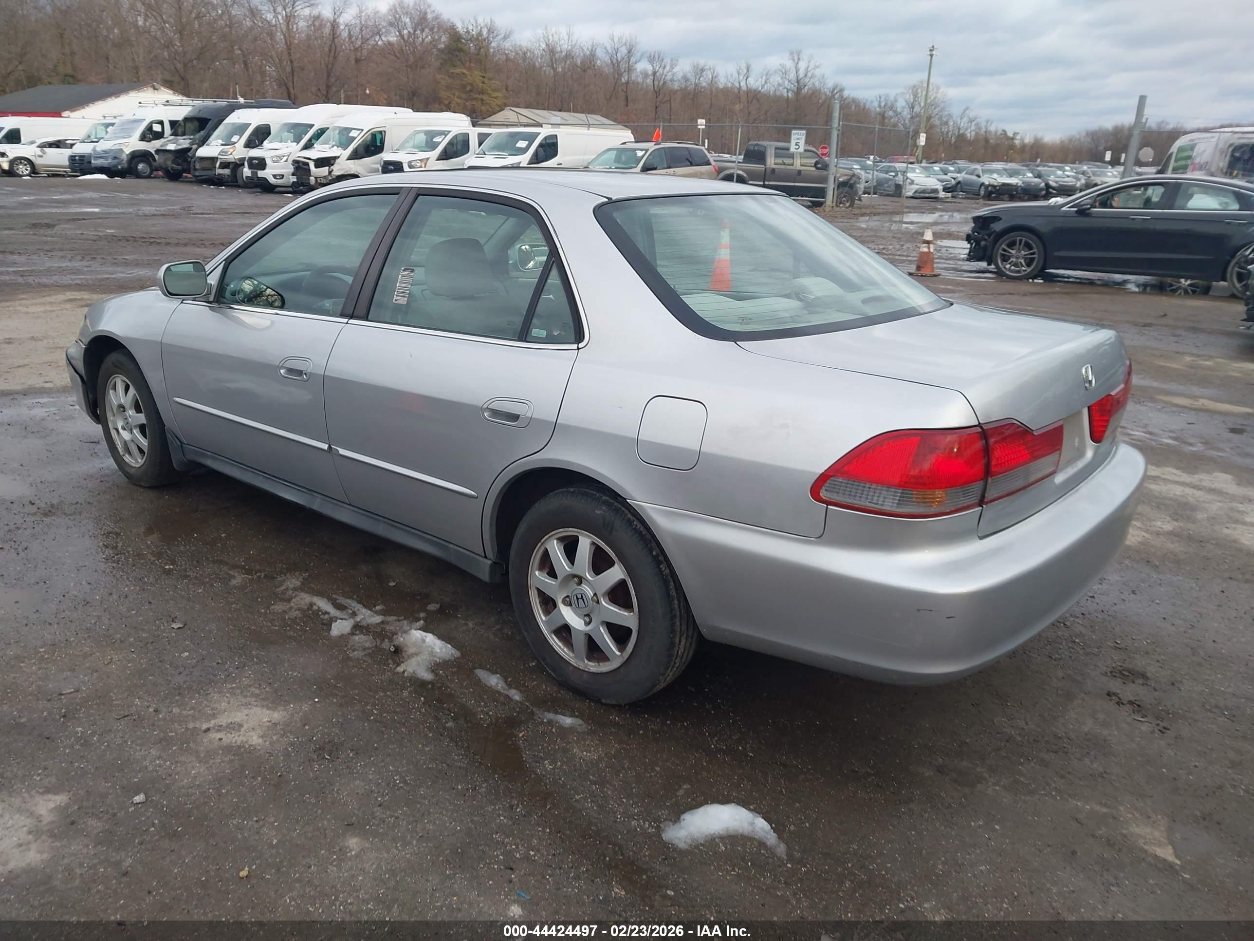 HONDA ACCORD image 3