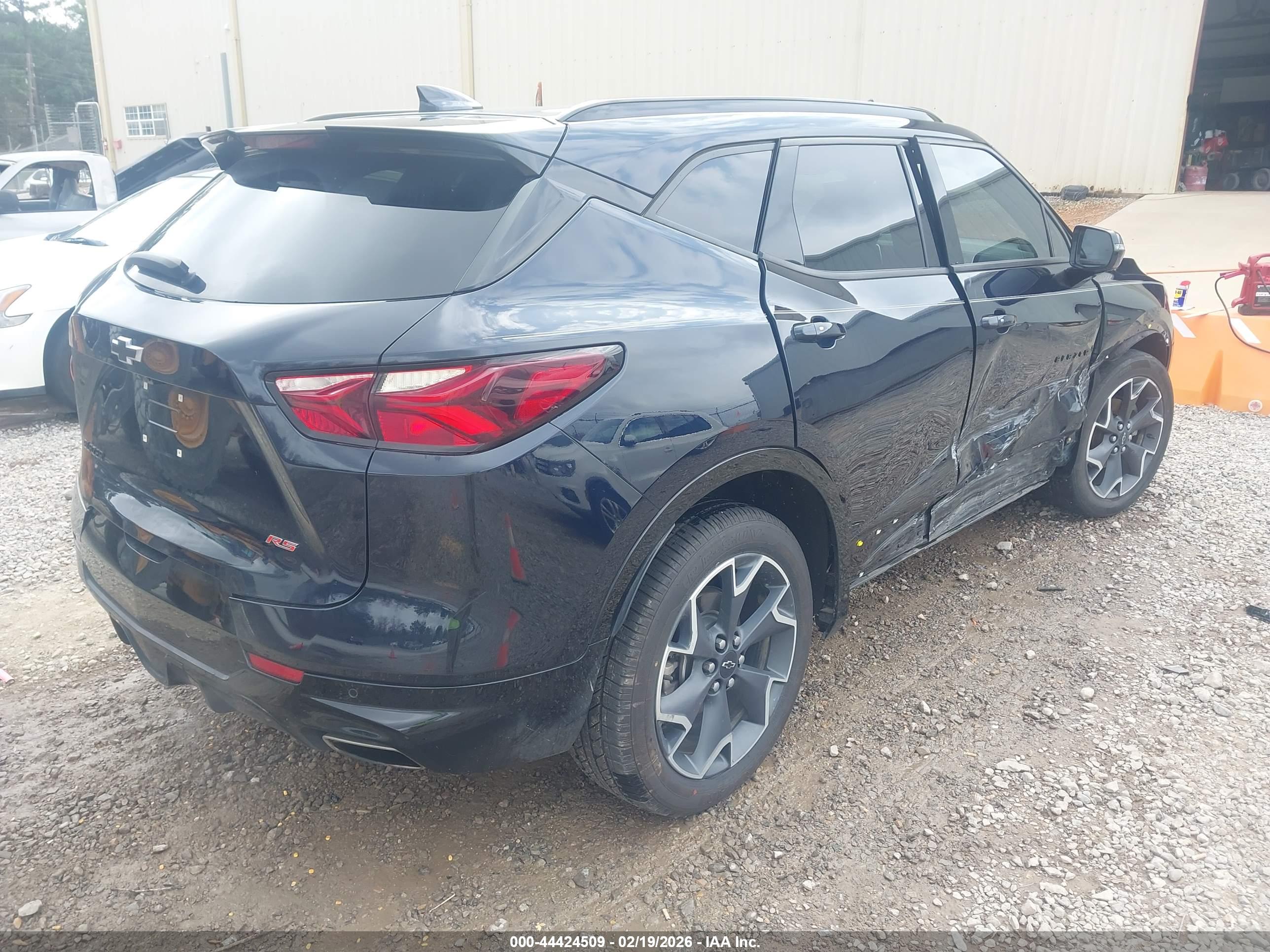 CHEVROLET BLAZER image 4