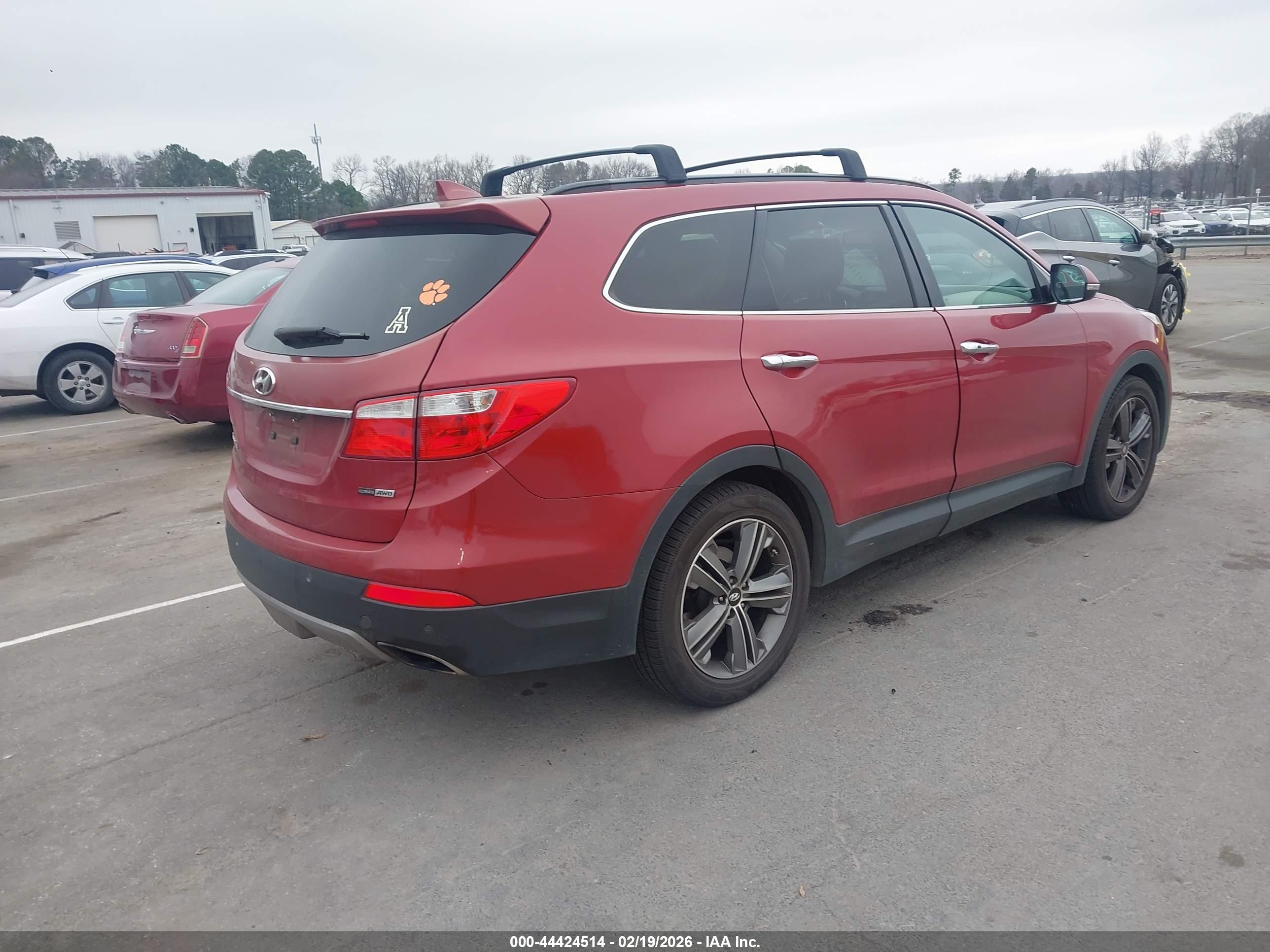 HYUNDAI SANTA image 4