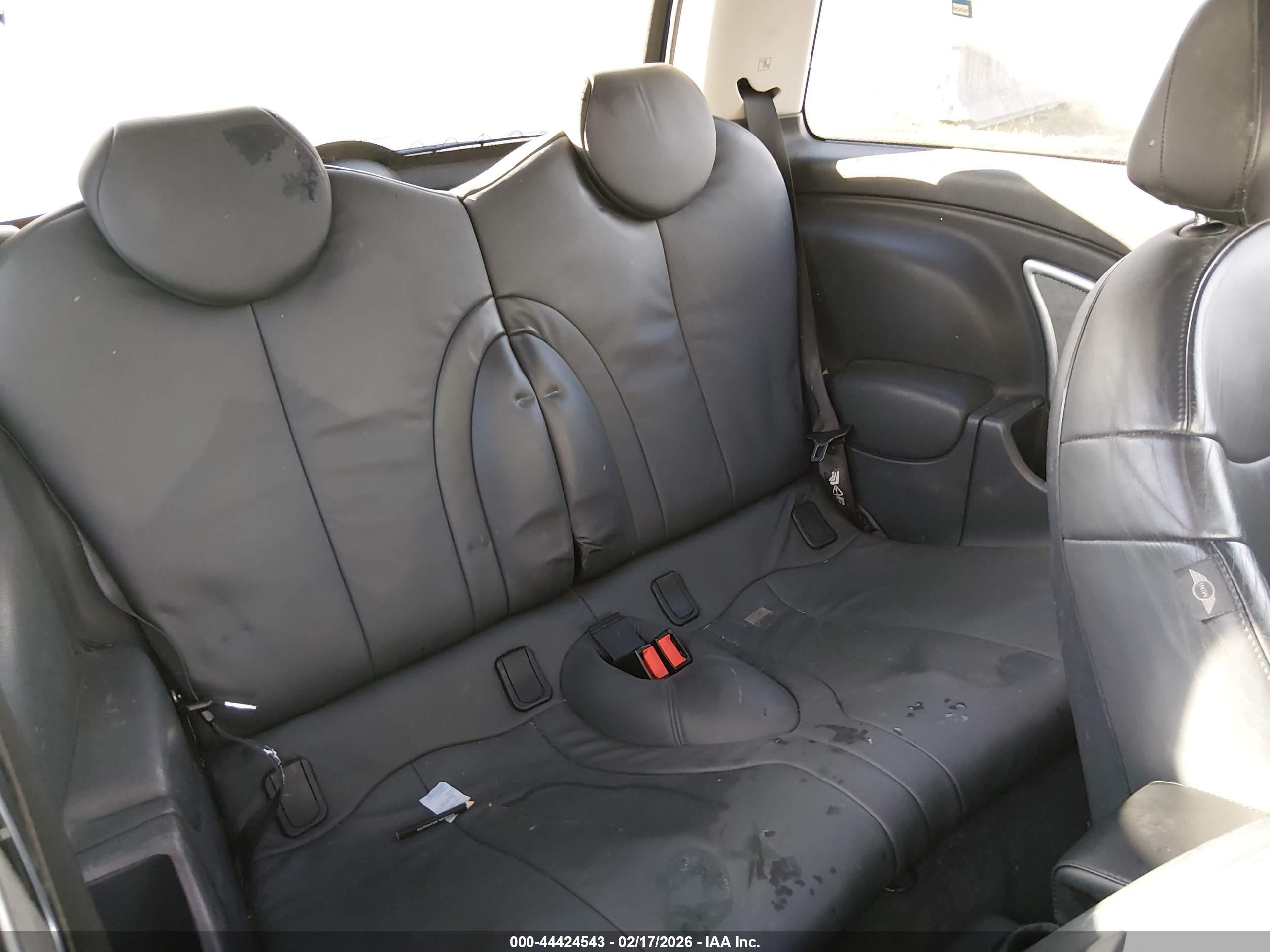 MINI COOPER image 8