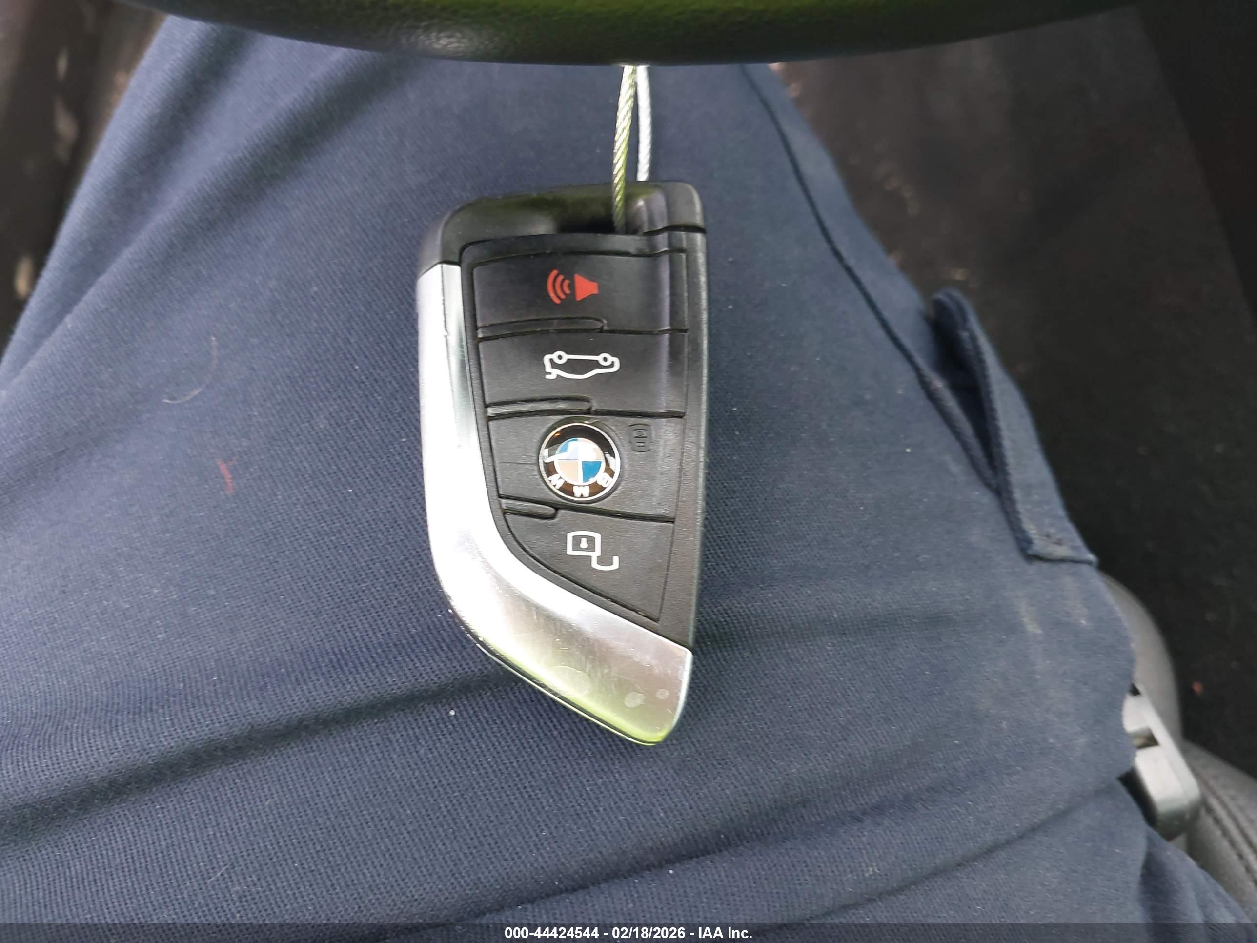 BMW 330I image 11