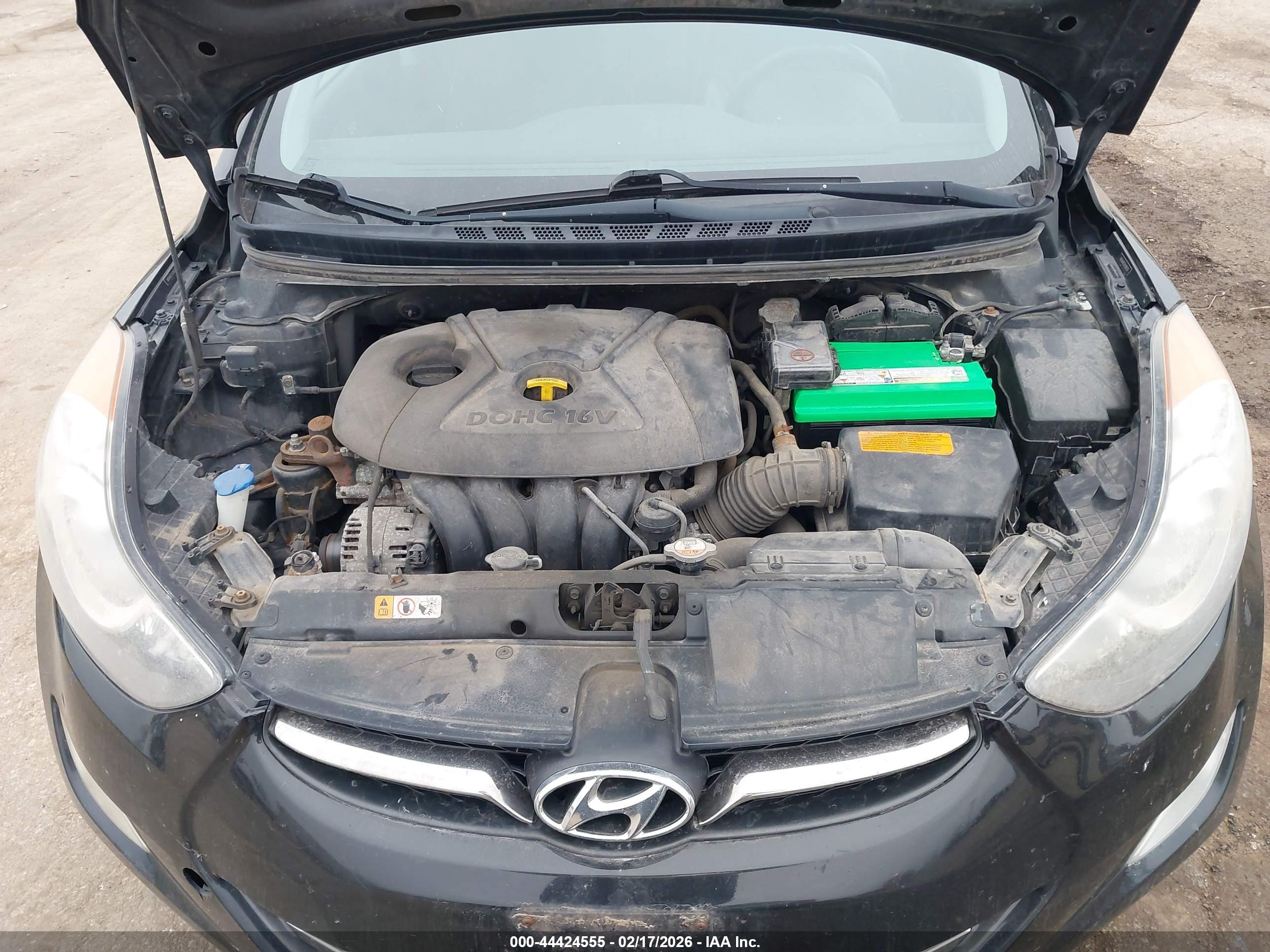 HYUNDAI ELANTRA image 10
