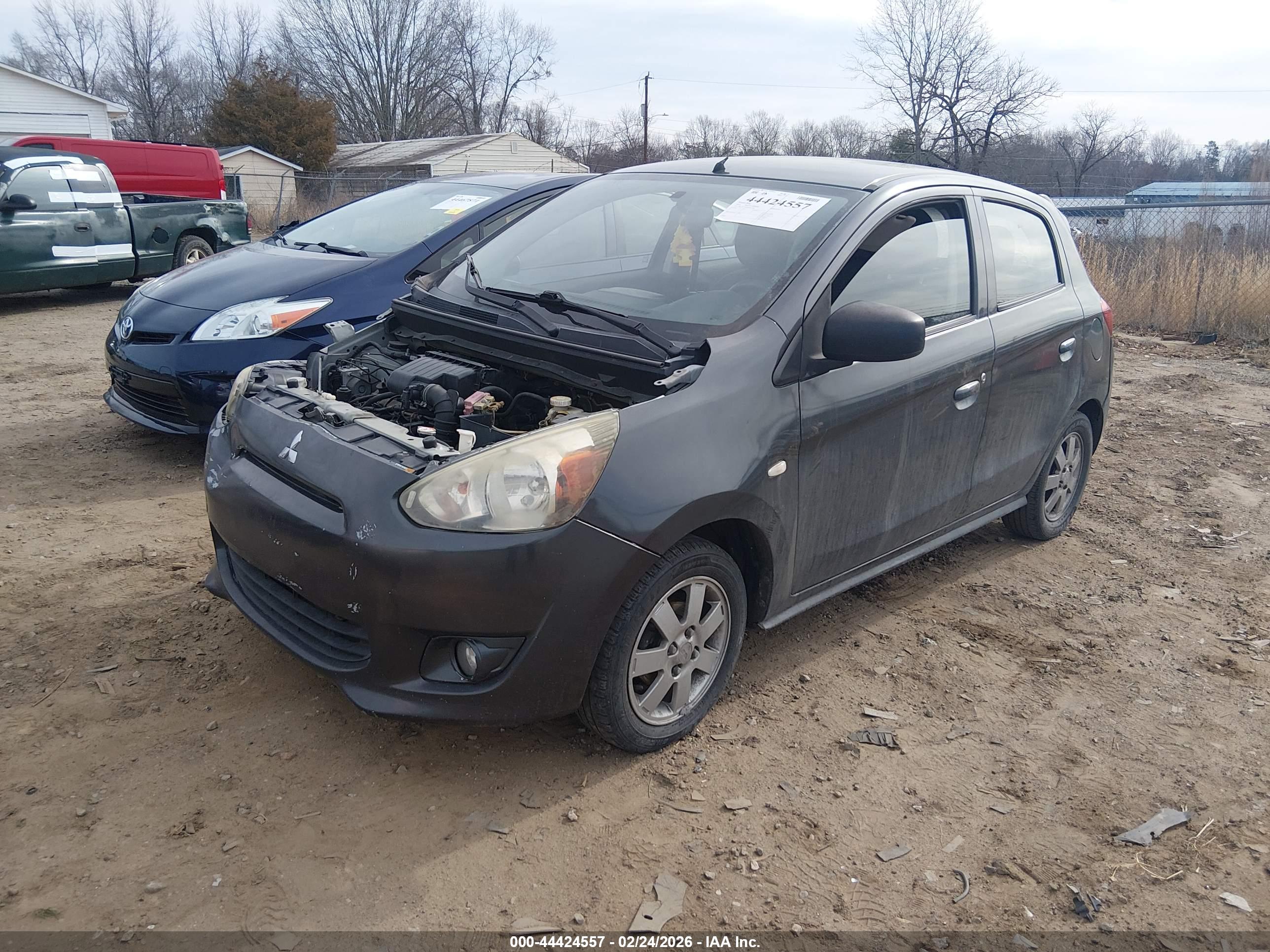 MITSUBISHI MIRAGE image 2