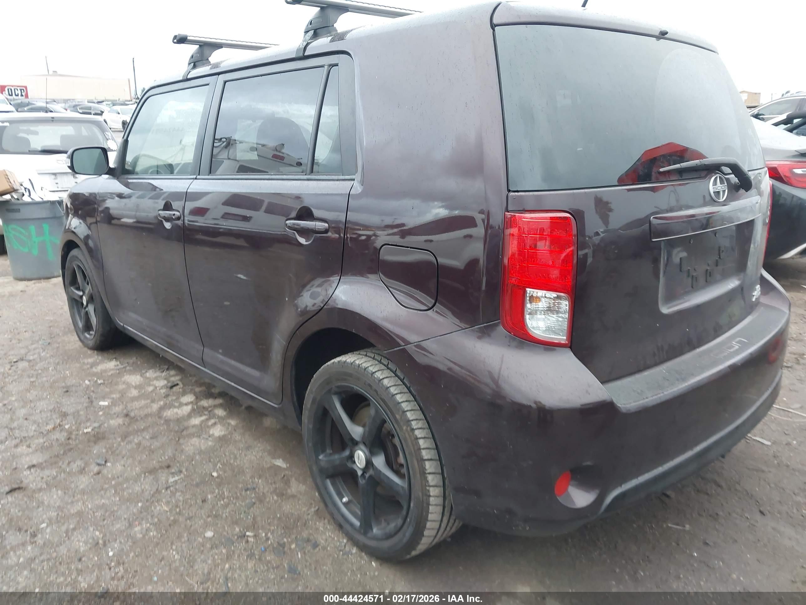 SCION XB image 3