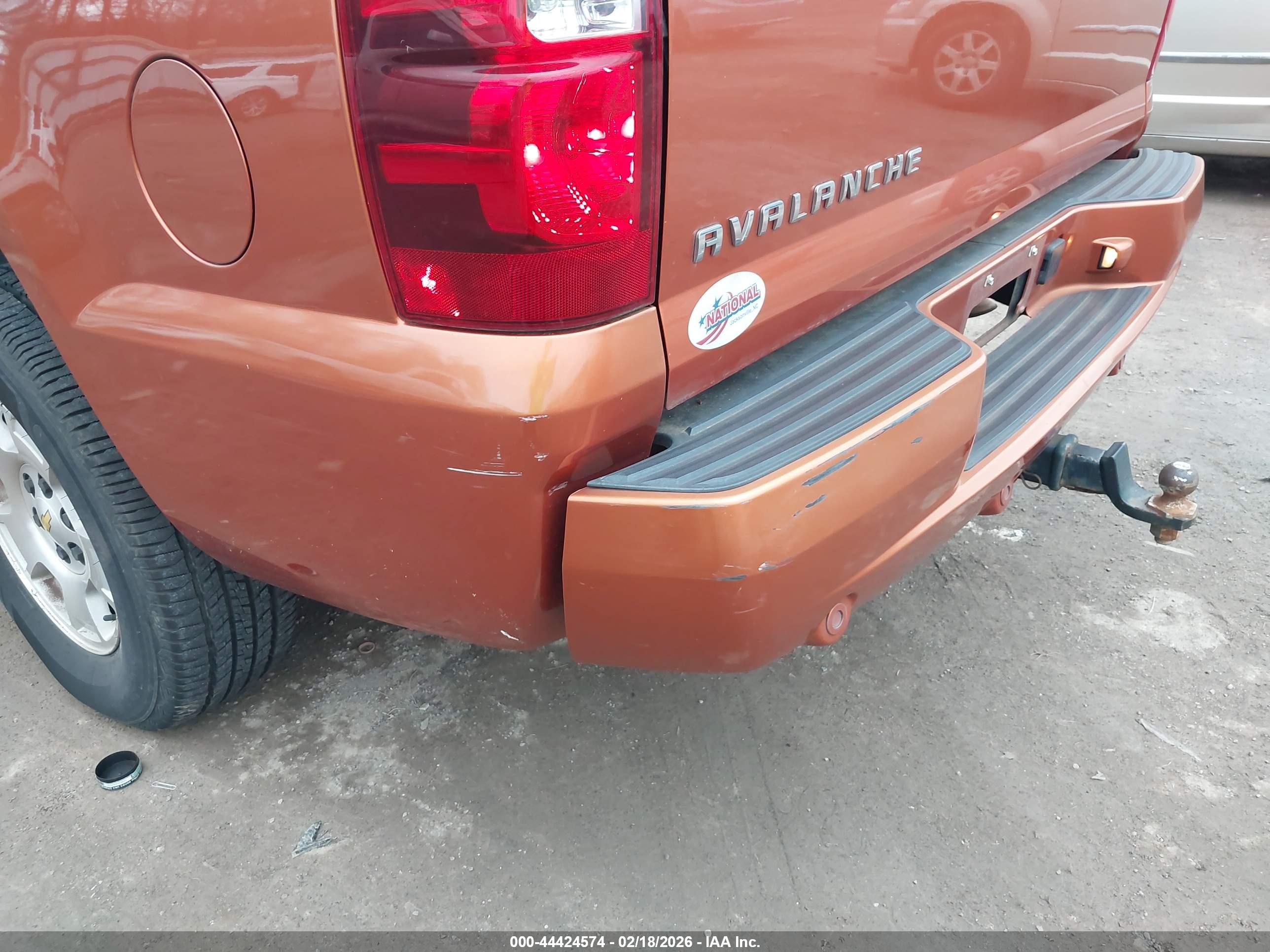 CHEVROLET AVALANCHE image 6