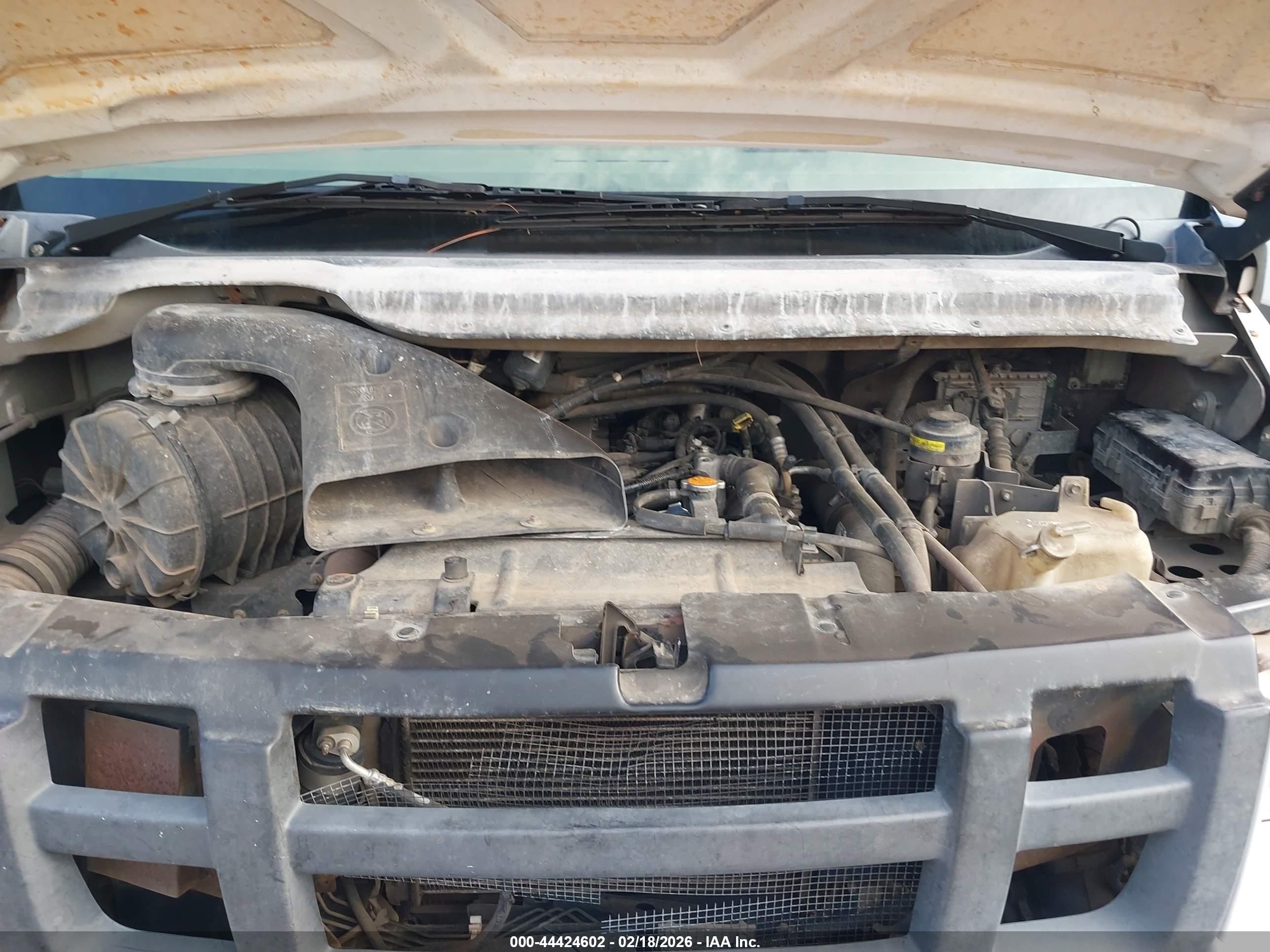 ISUZU NPR image 10