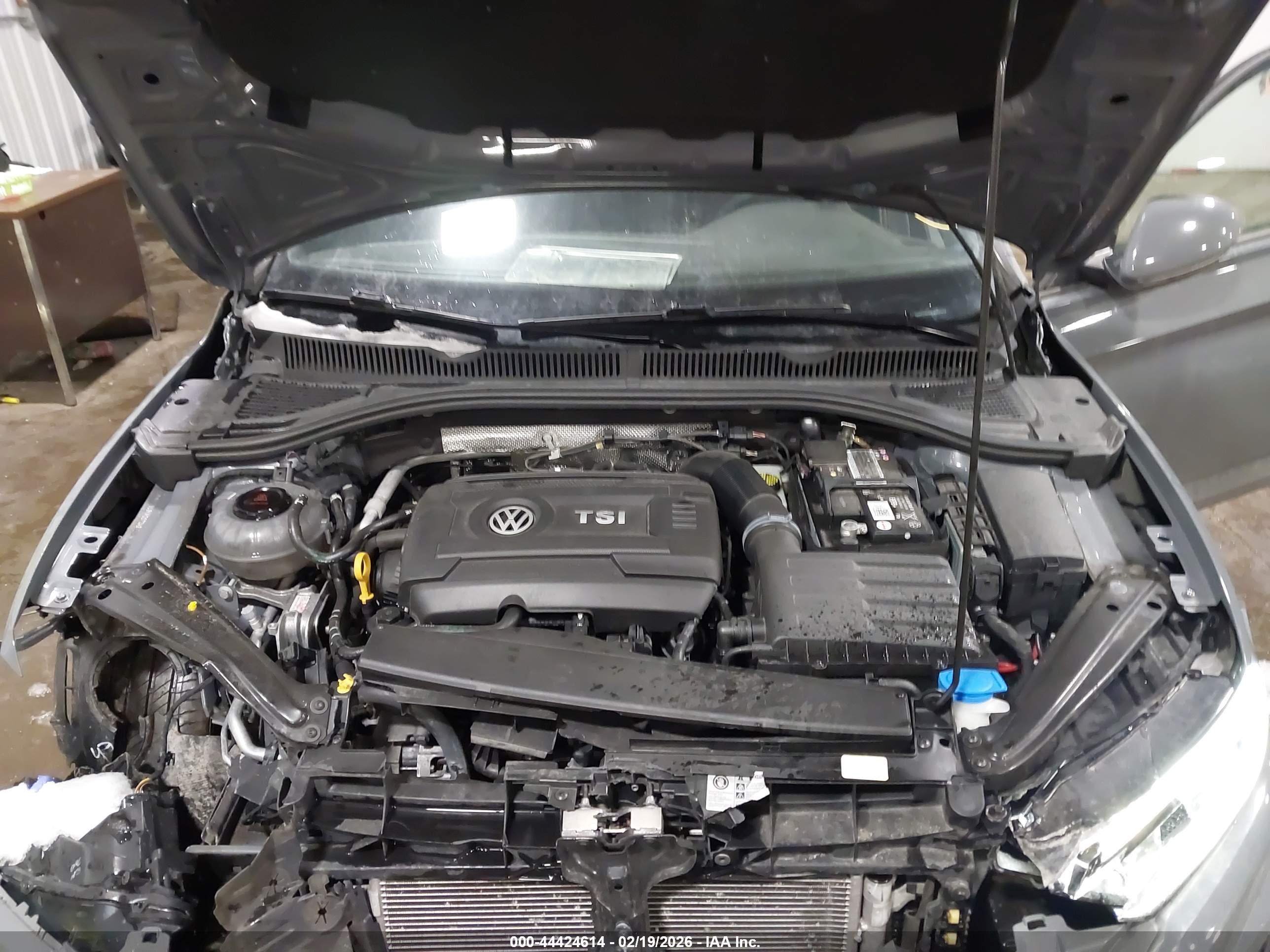 VOLKSWAGEN JETTA image 10