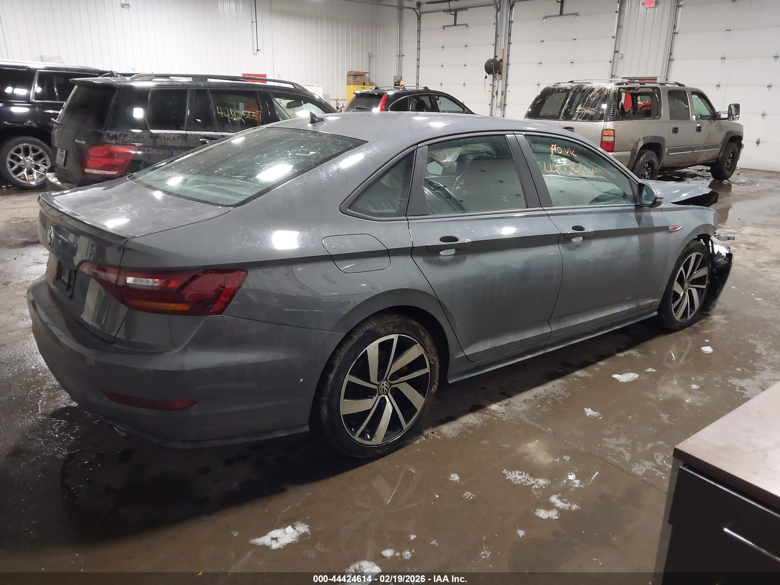 VOLKSWAGEN JETTA image 4