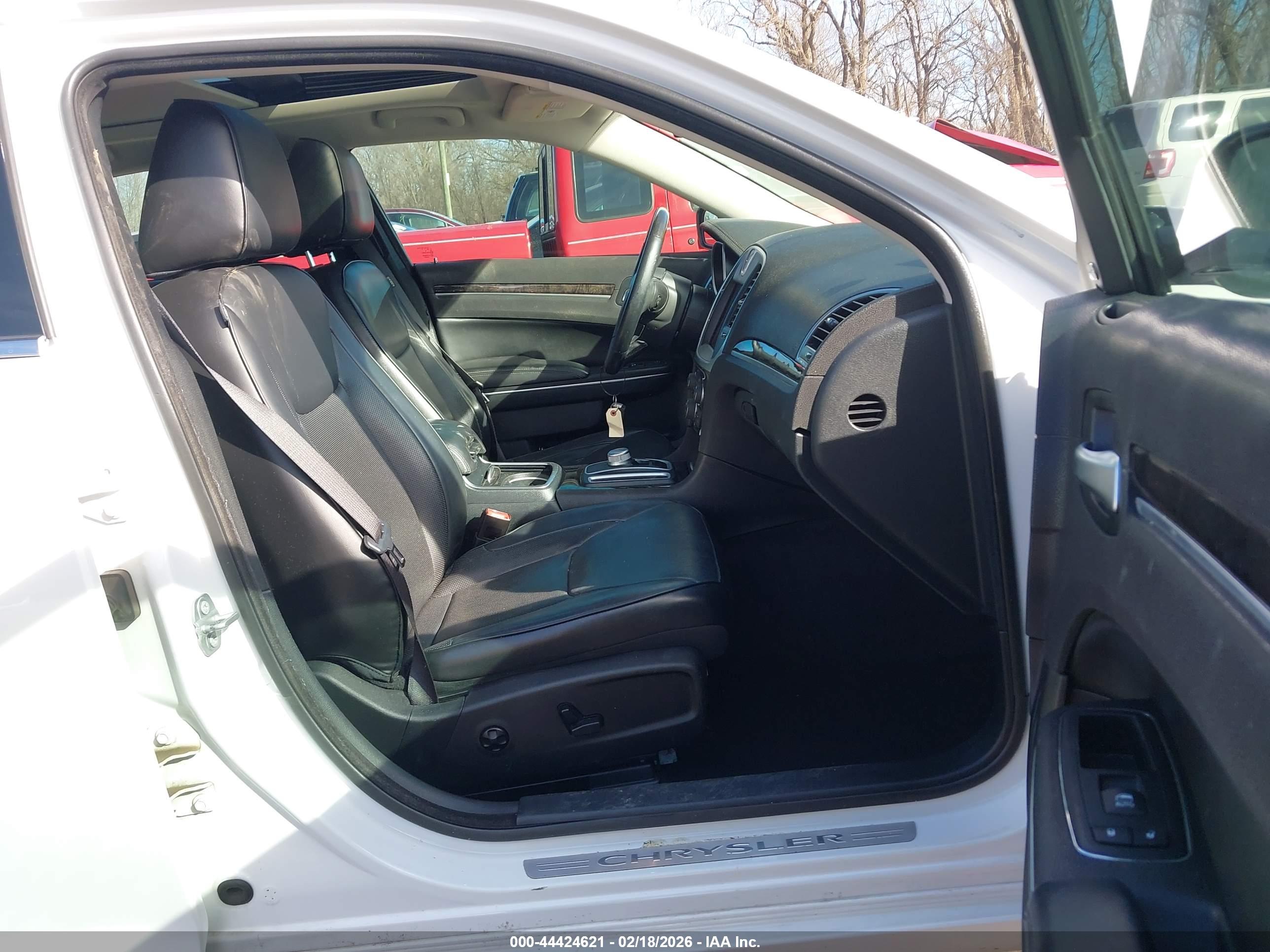 CHRYSLER 300C image 5
