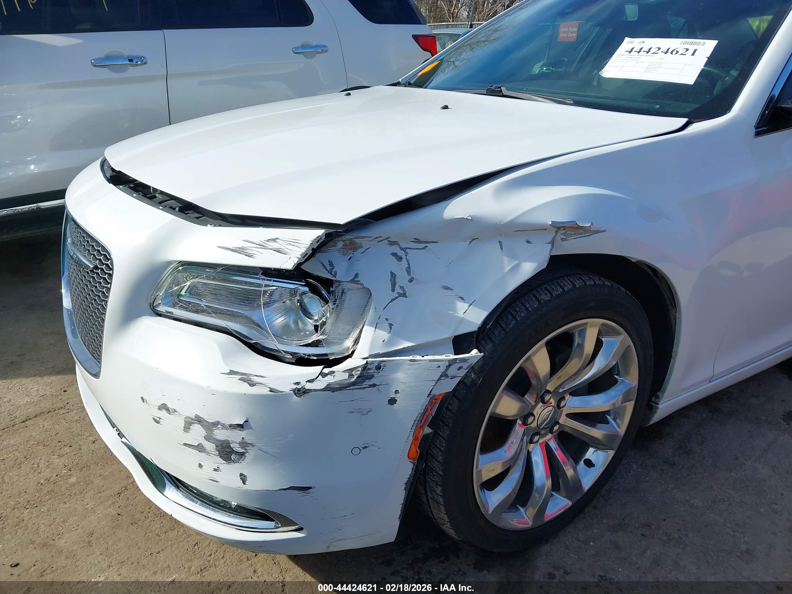 CHRYSLER 300C image 6