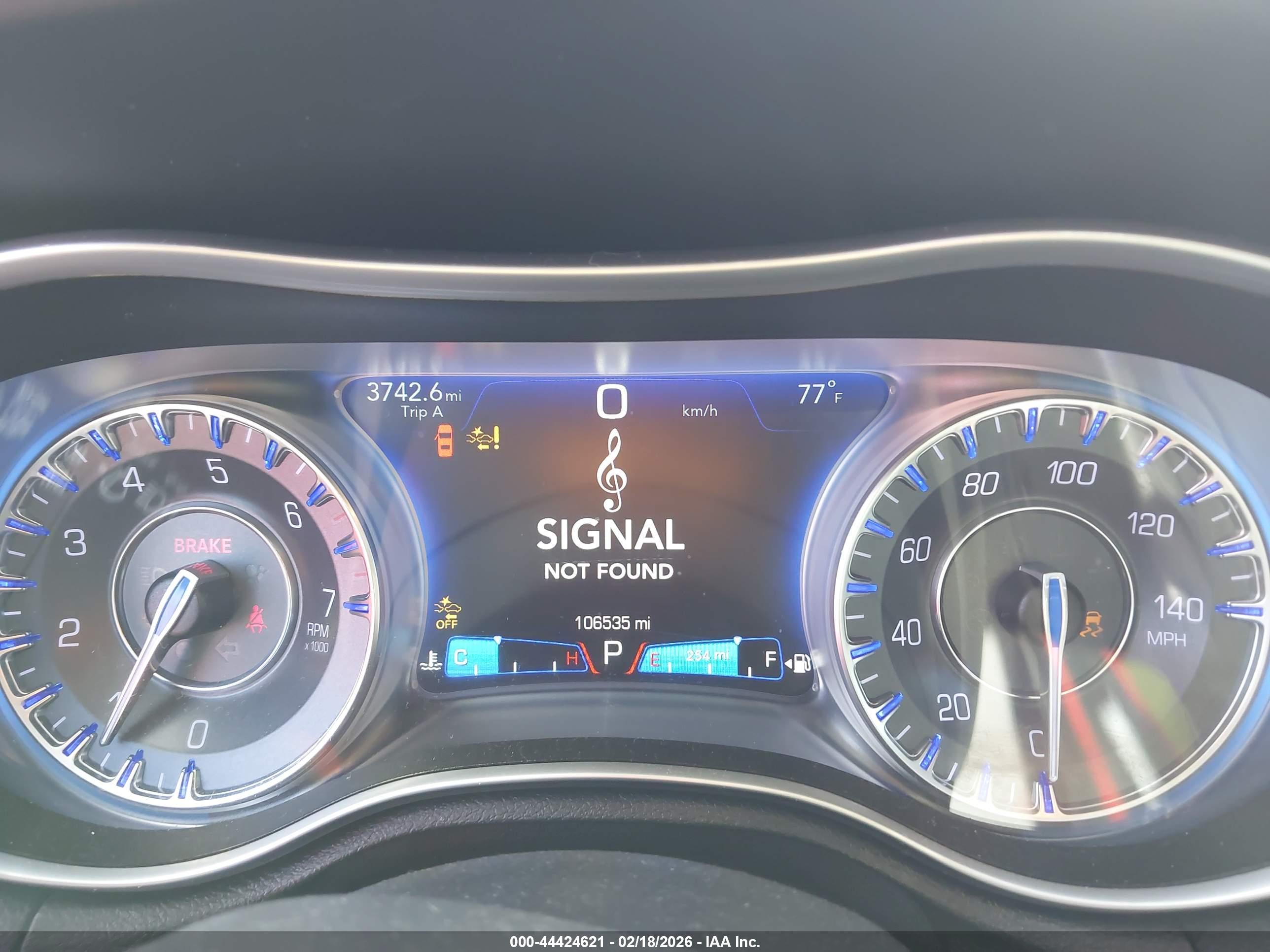 CHRYSLER 300C image 7