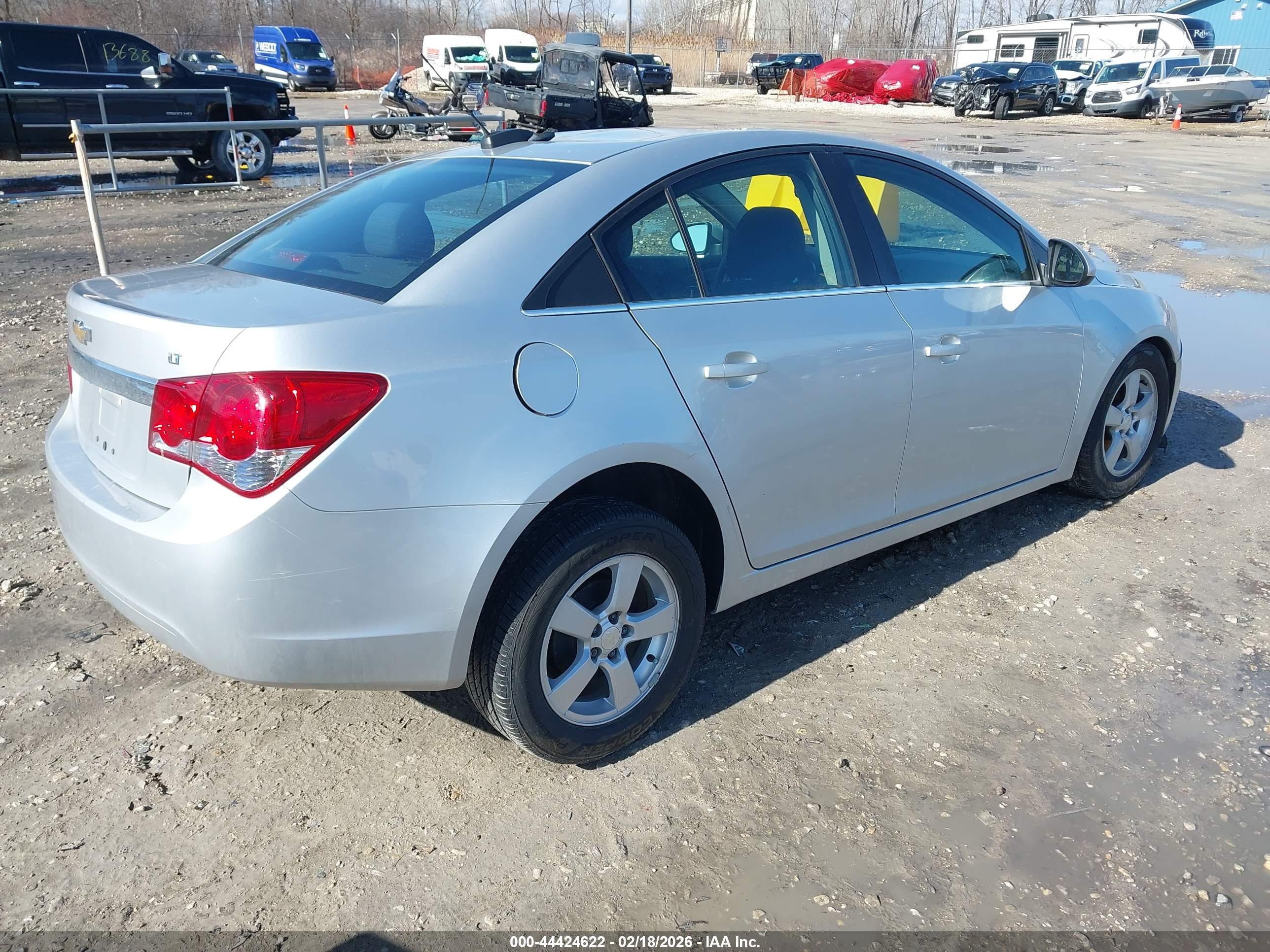 CHEVROLET CRUZE image 4