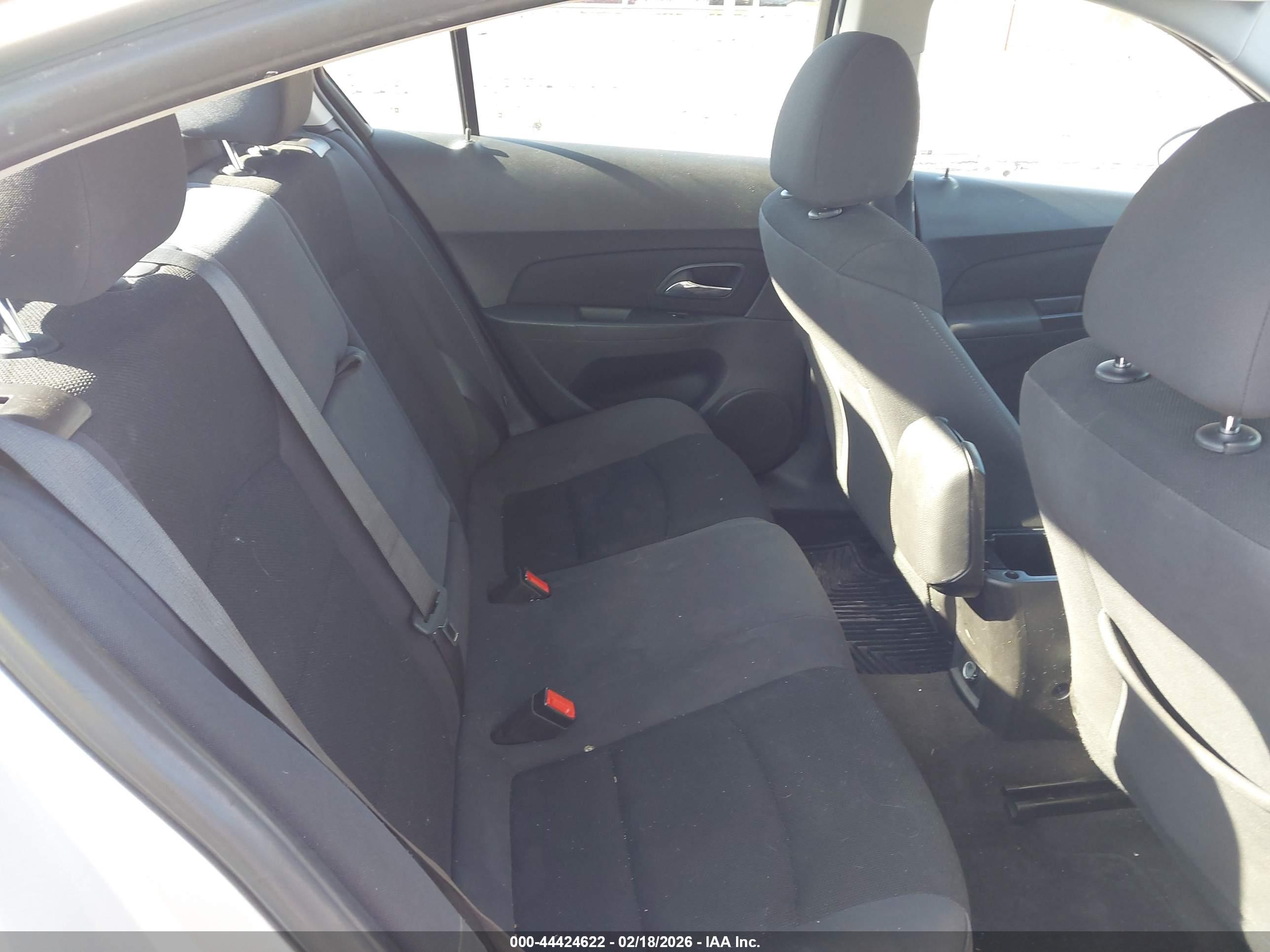 CHEVROLET CRUZE image 8