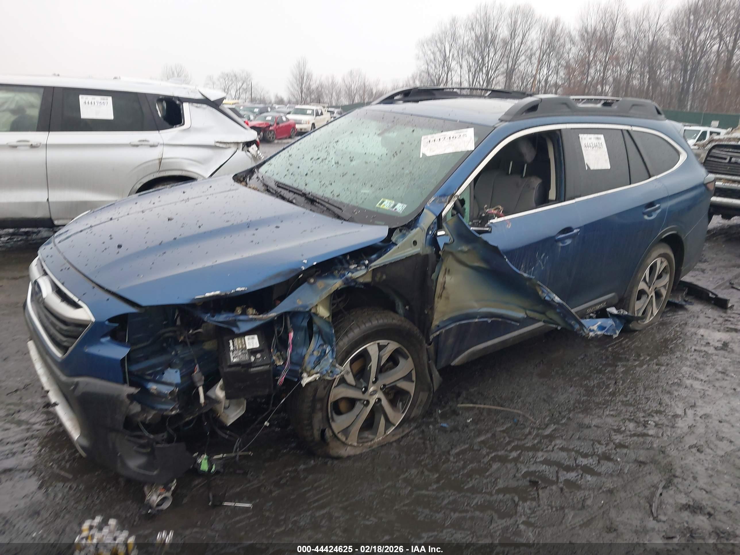 SUBARU OUTBACK image 2