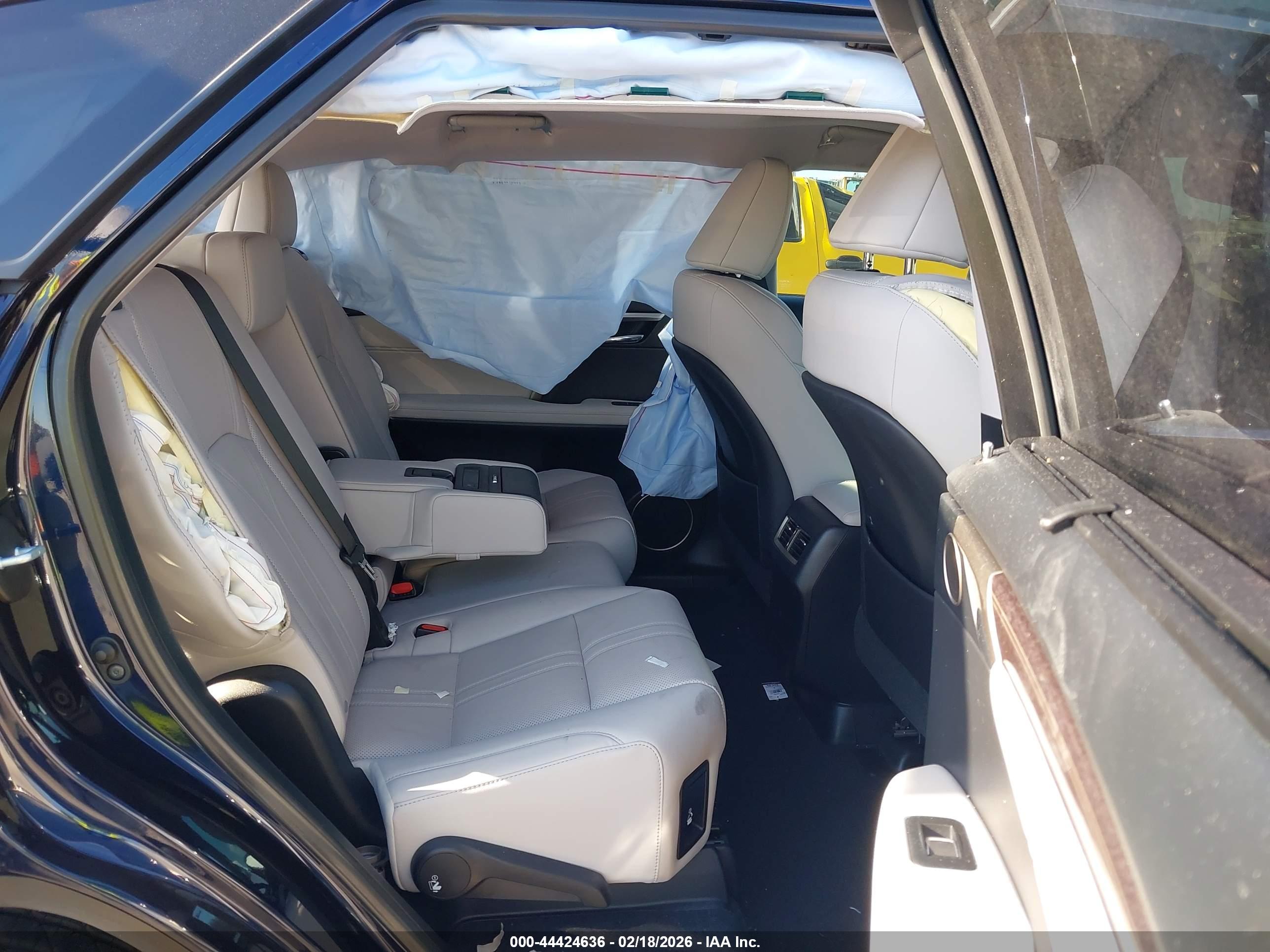 LEXUS RX image 8