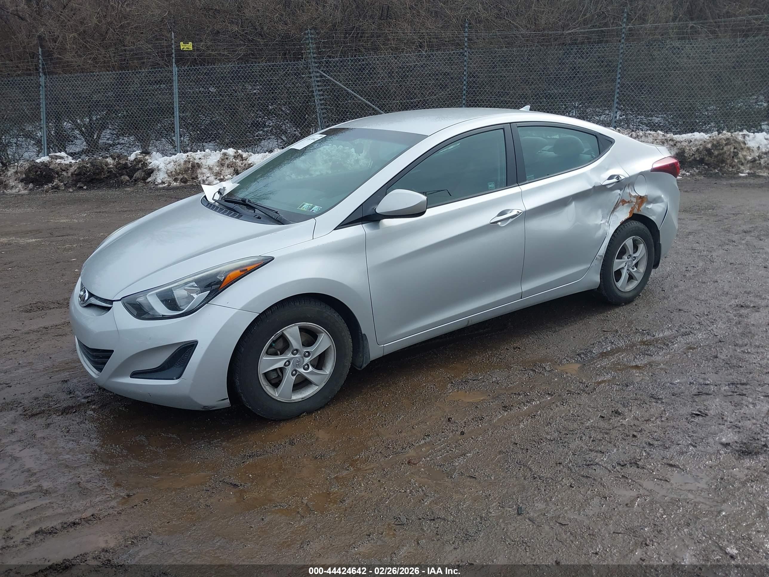 HYUNDAI ELANTRA image 2