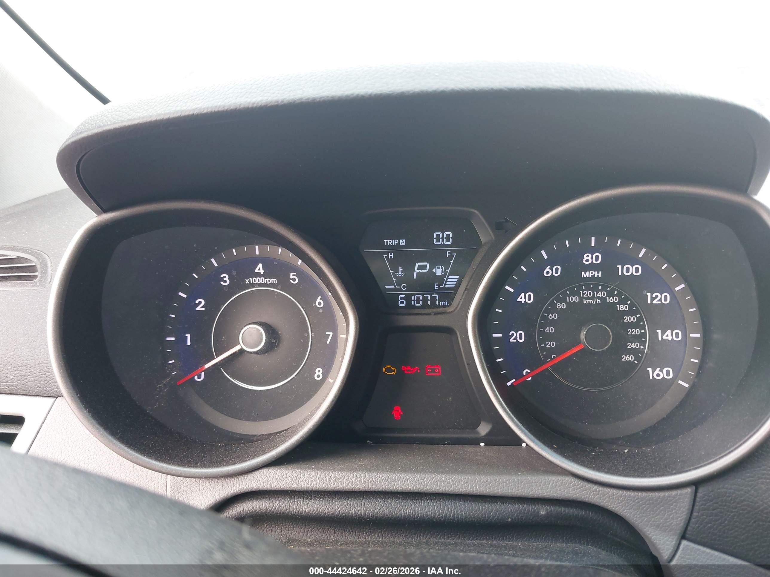 HYUNDAI ELANTRA image 7
