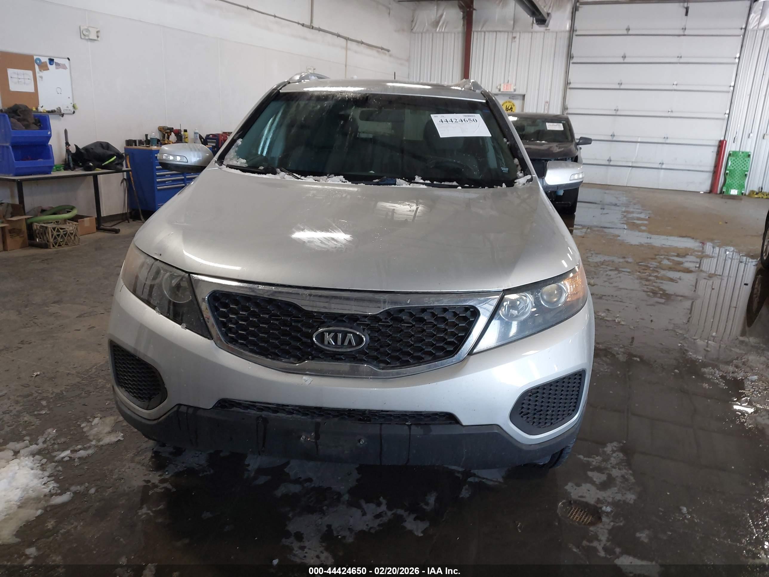 KIA SORENTO image 6