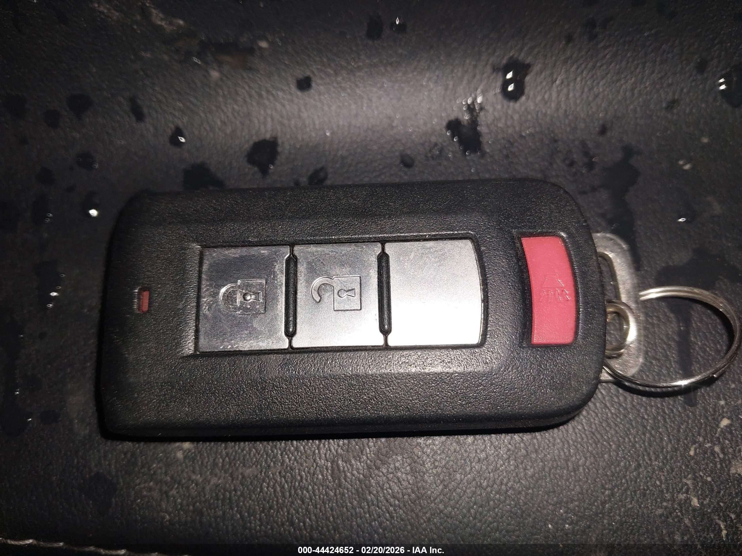 MITSUBISHI OUTLANDER image 11