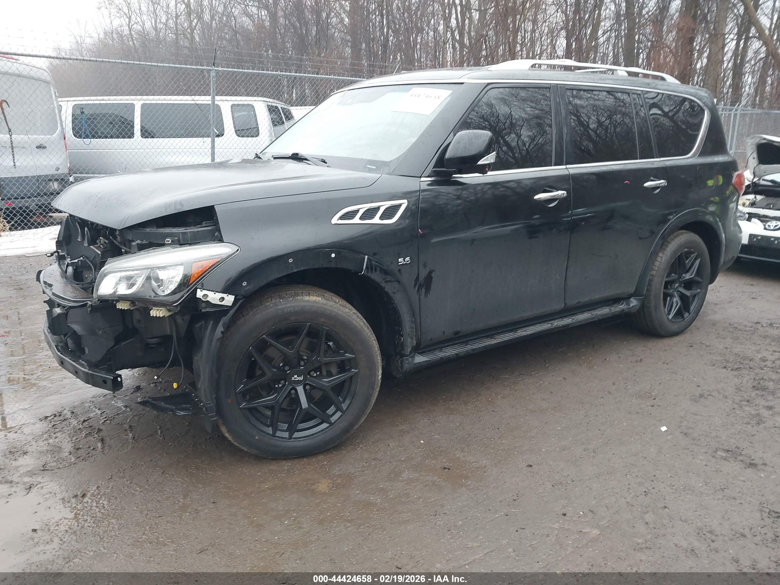 INFINITI QX80 image 2