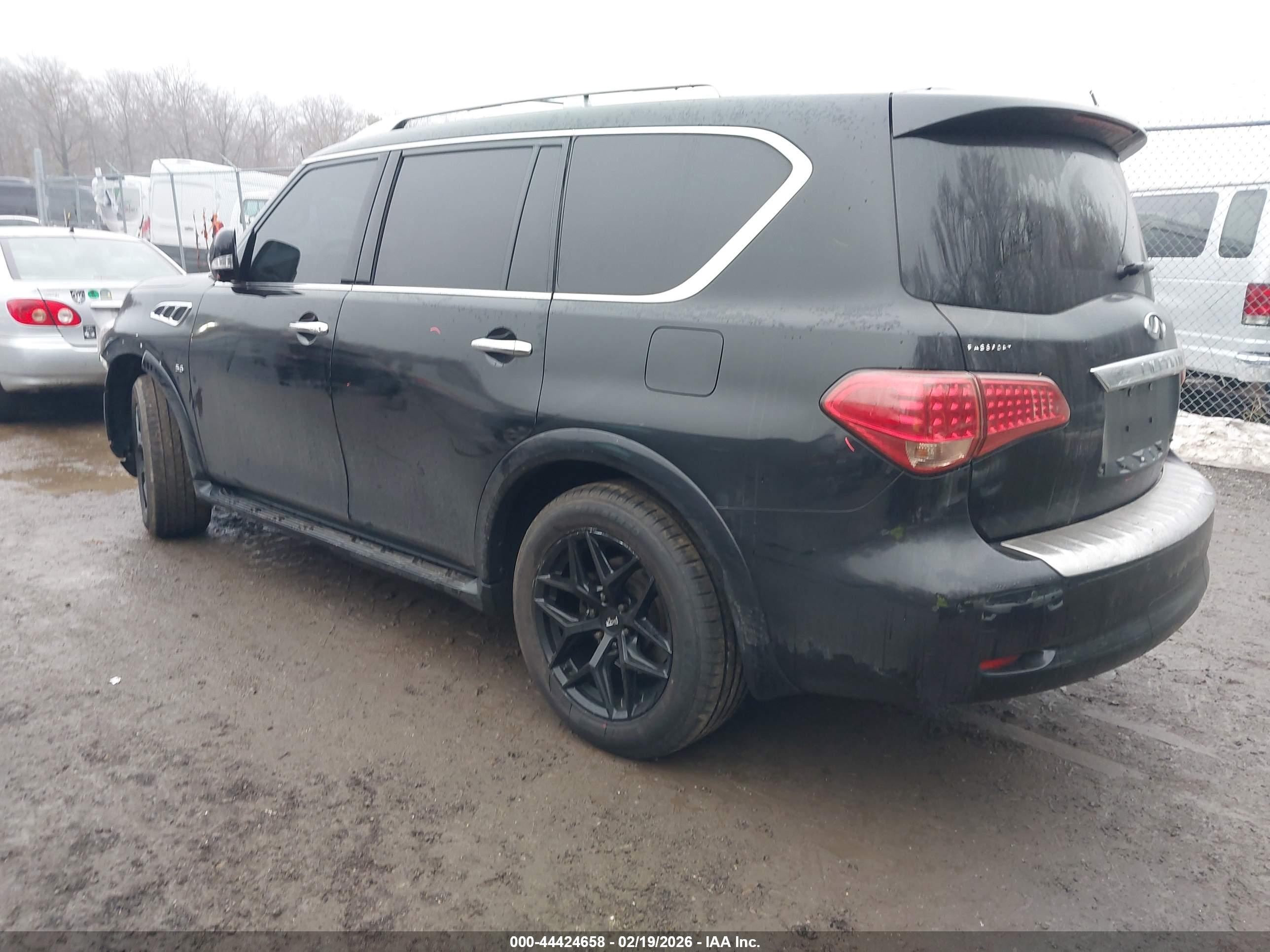 INFINITI QX80 image 3
