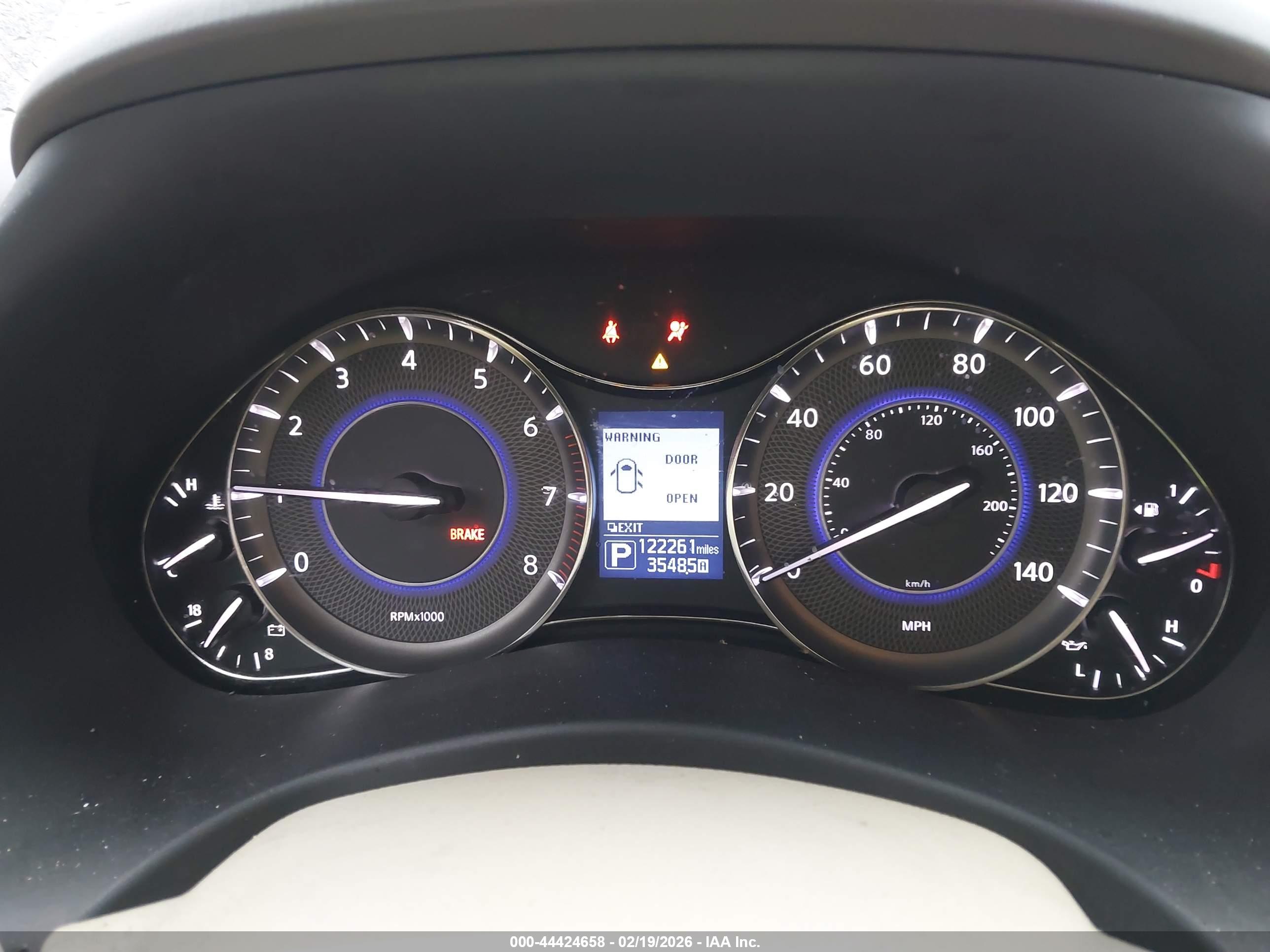 INFINITI QX80 image 7