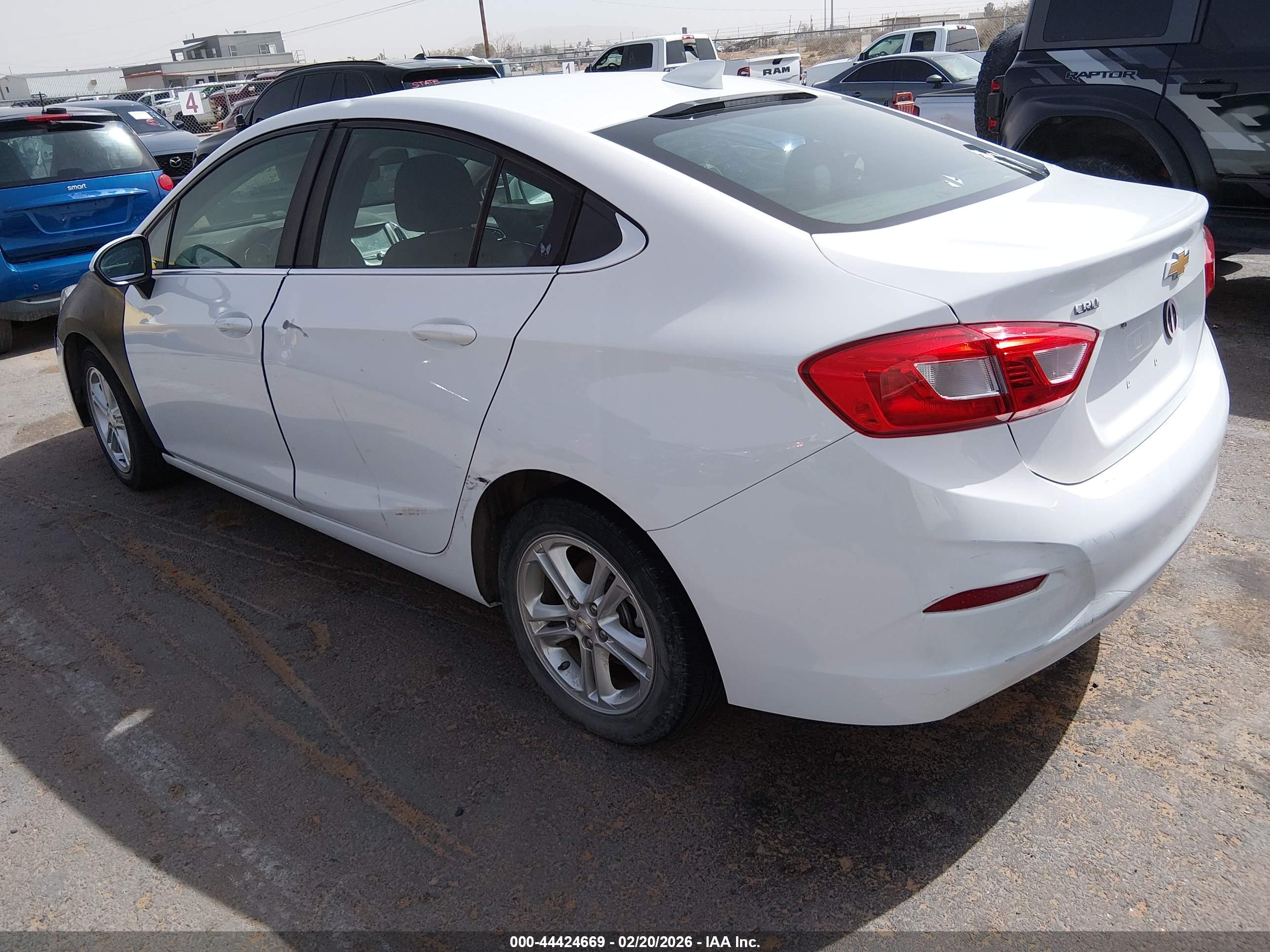 CHEVROLET CRUZE image 3