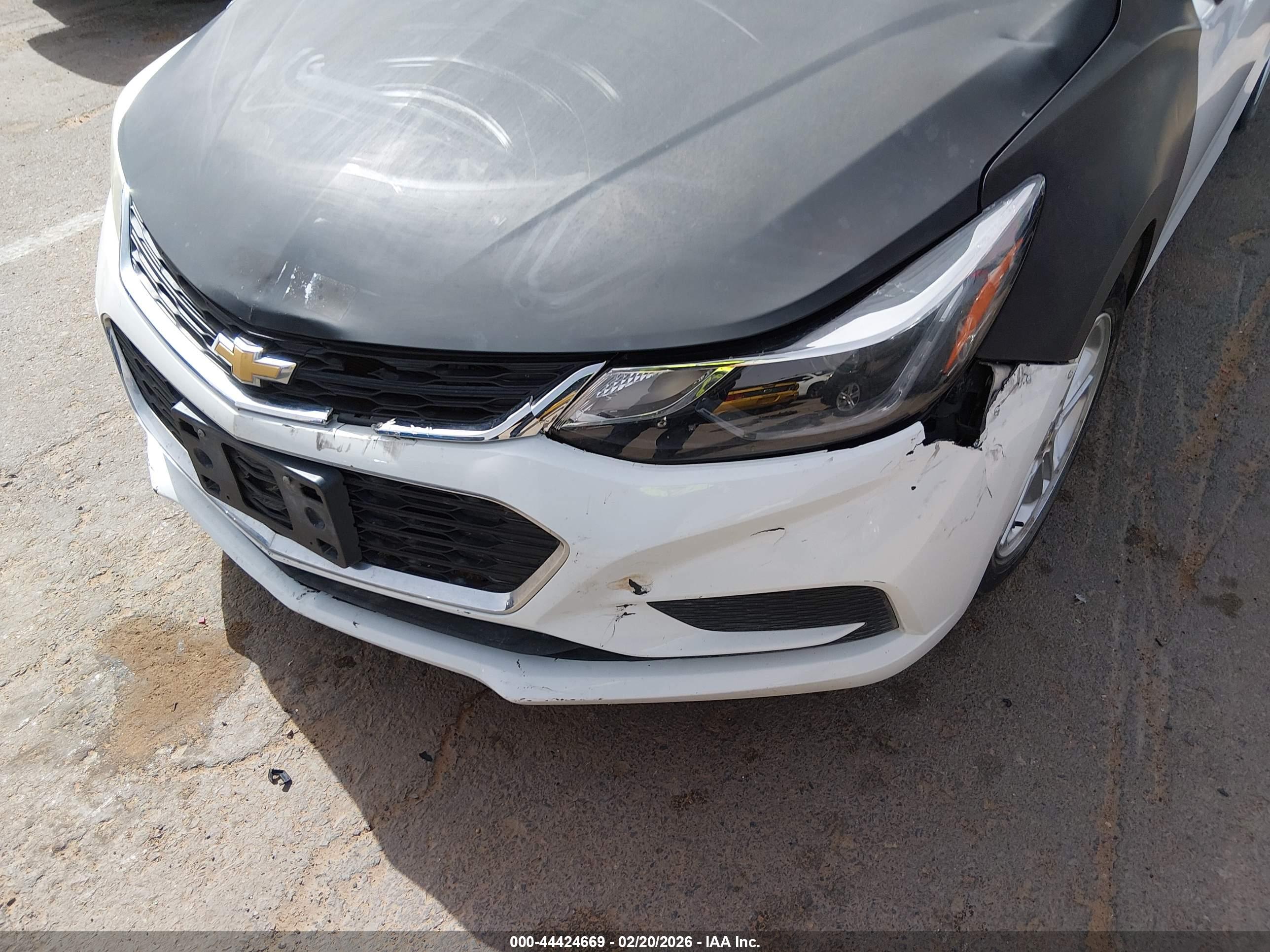 CHEVROLET CRUZE image 6
