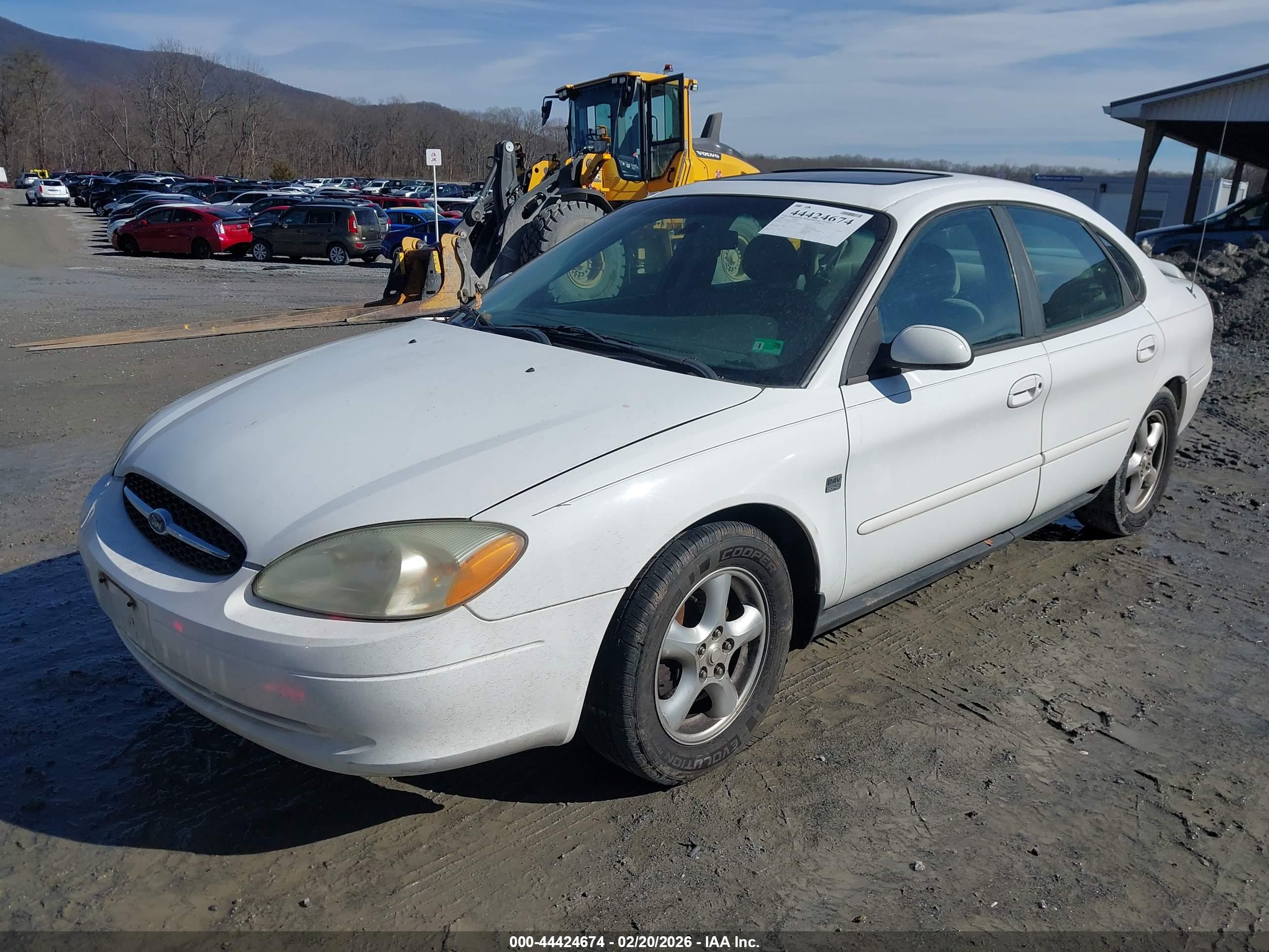 FORD TAURUS image 6